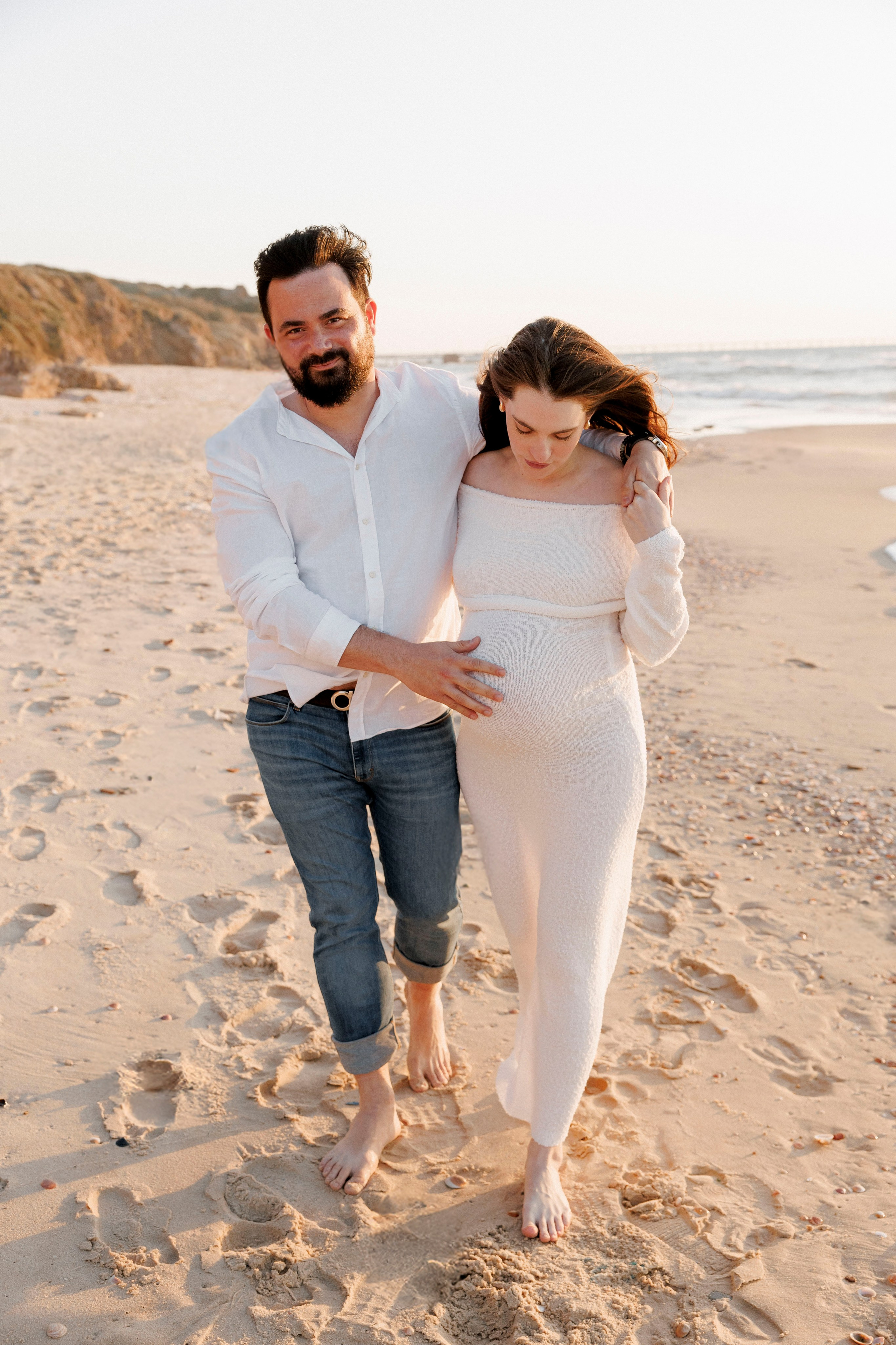 Pregnancy photoshoot (home/park/beach). Главная