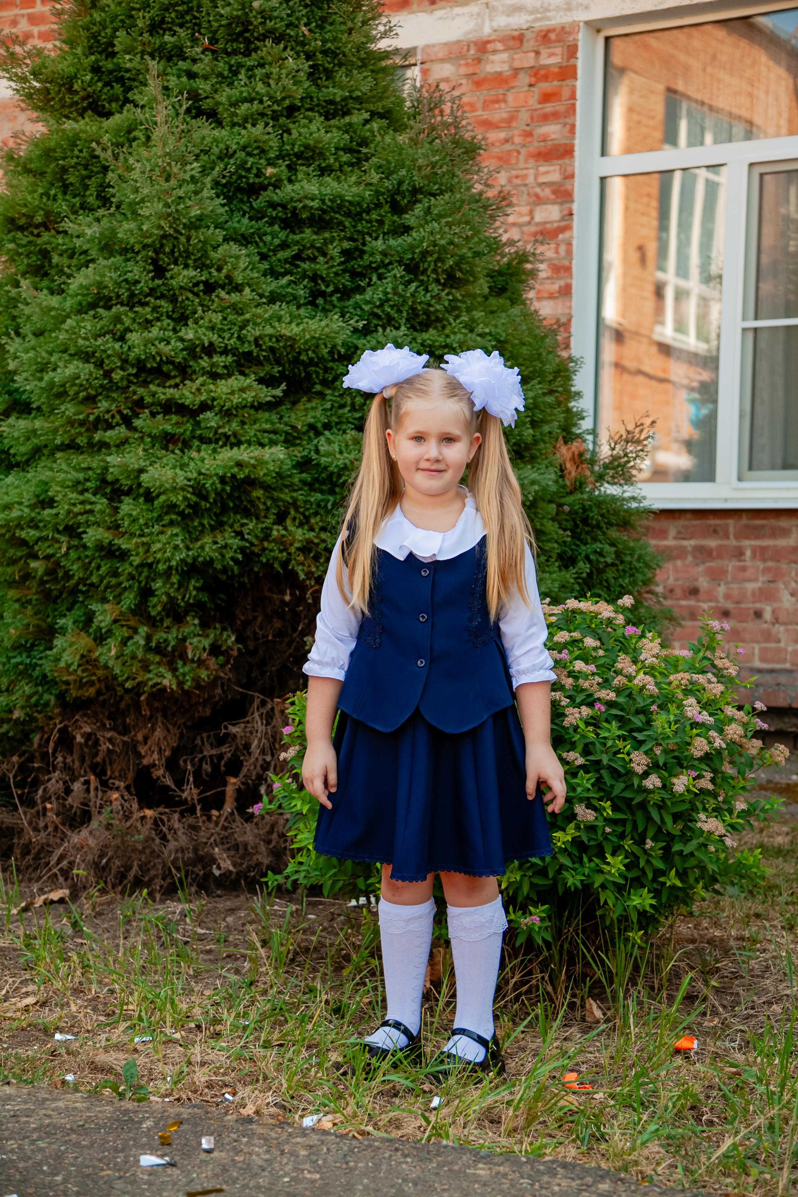 1 сентября линейка. Свадебный и семейный фотограф в Армавире