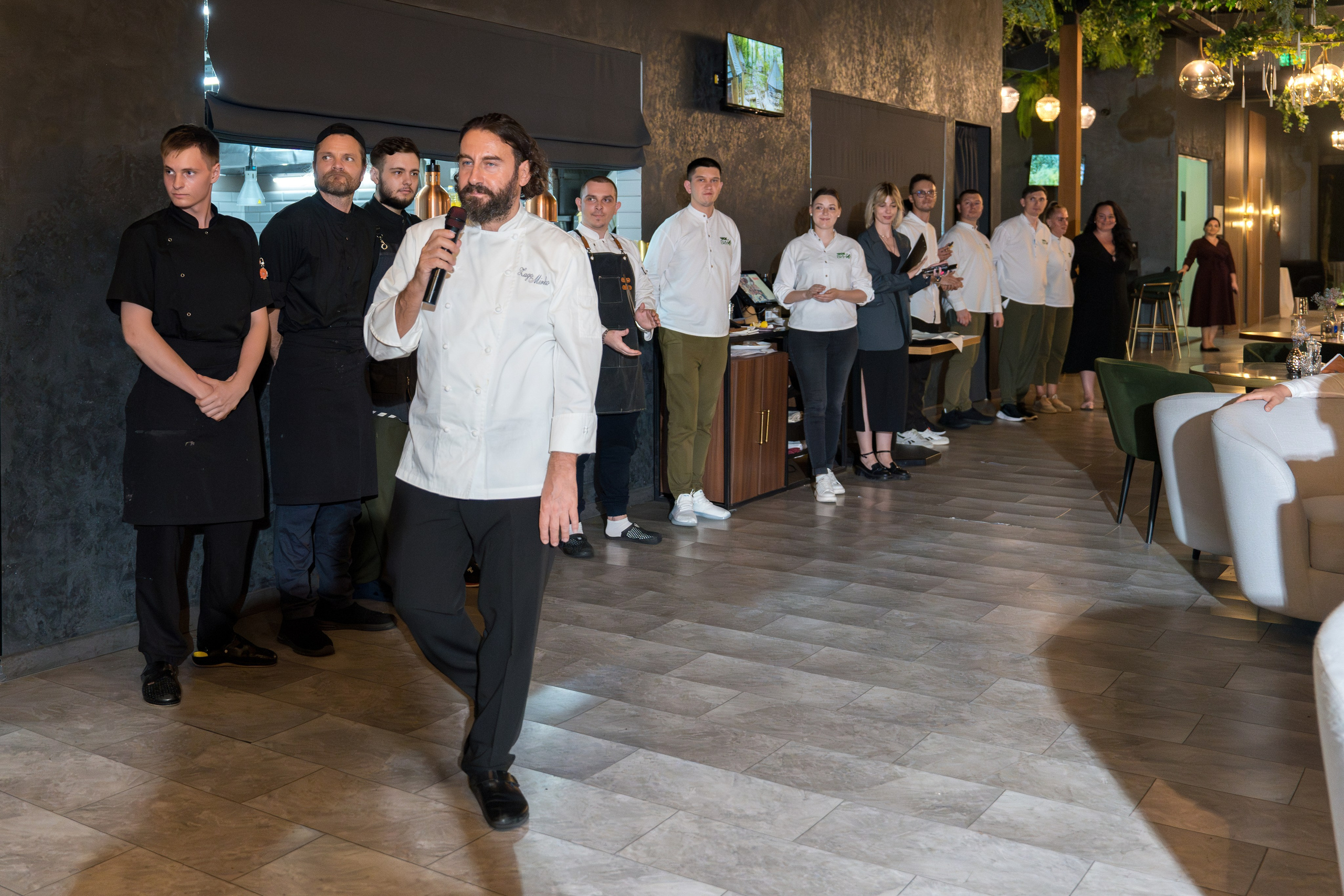 Гастрономический ужин «Лесная Италия» с Мирко Дзаго в ресторане RiverSide. Репортажный фотограф в Красной Поляне и Сочи Павлюченко Екатерина