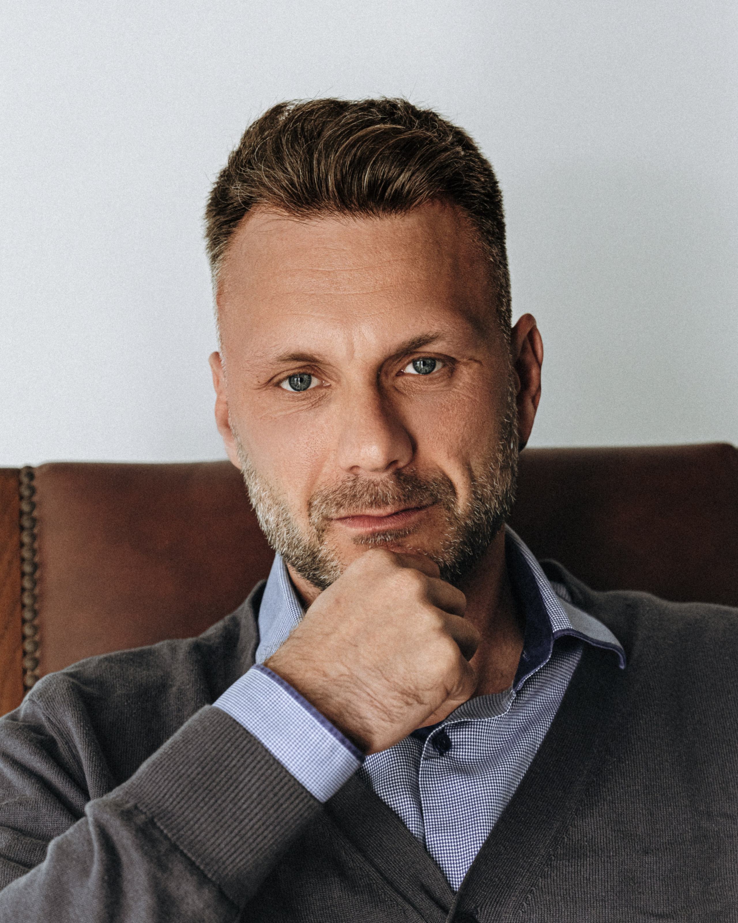 Portrait. Если ты на Земле — звони