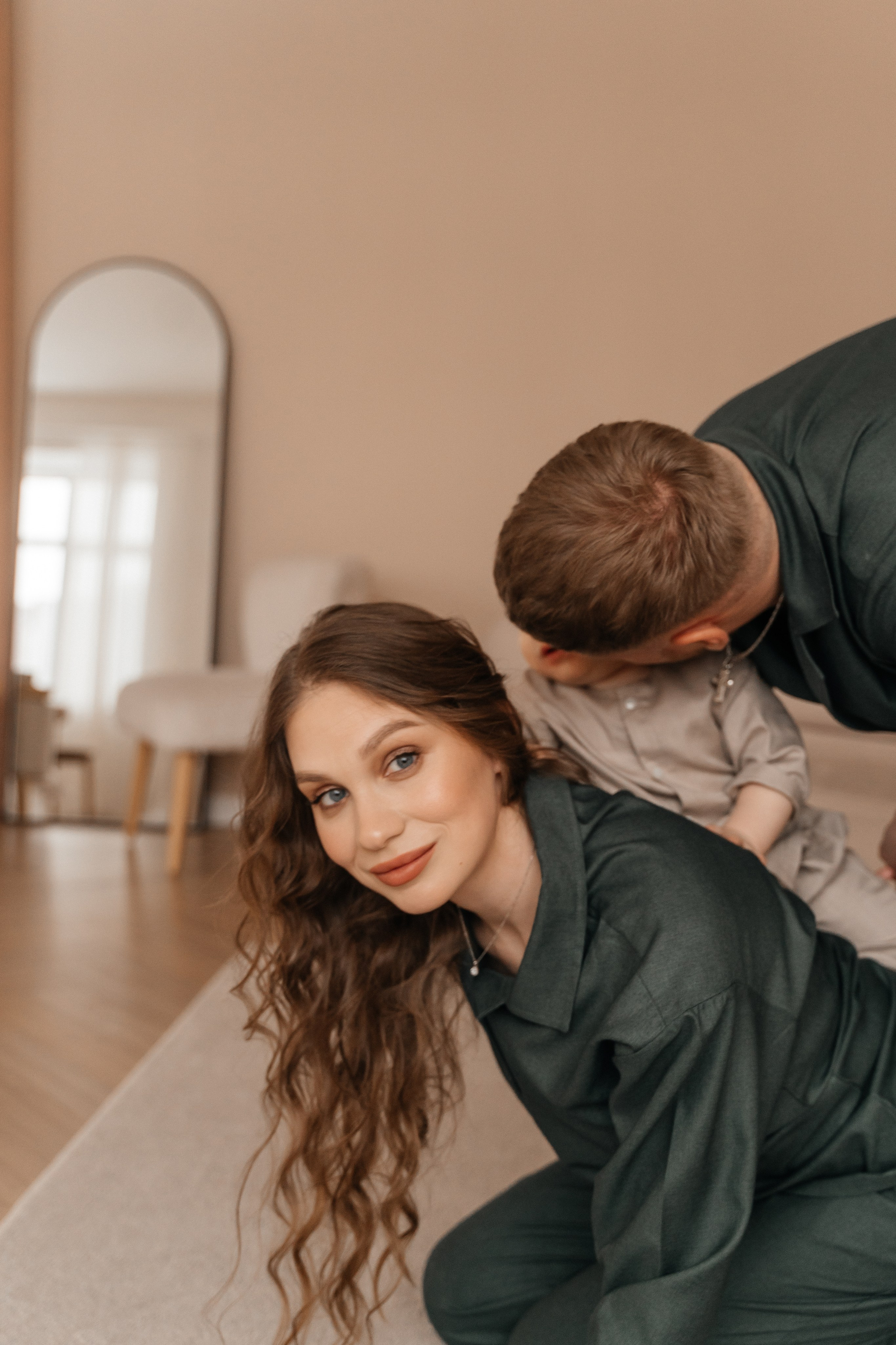 Илья, Таня и Мирон. Волик Мария