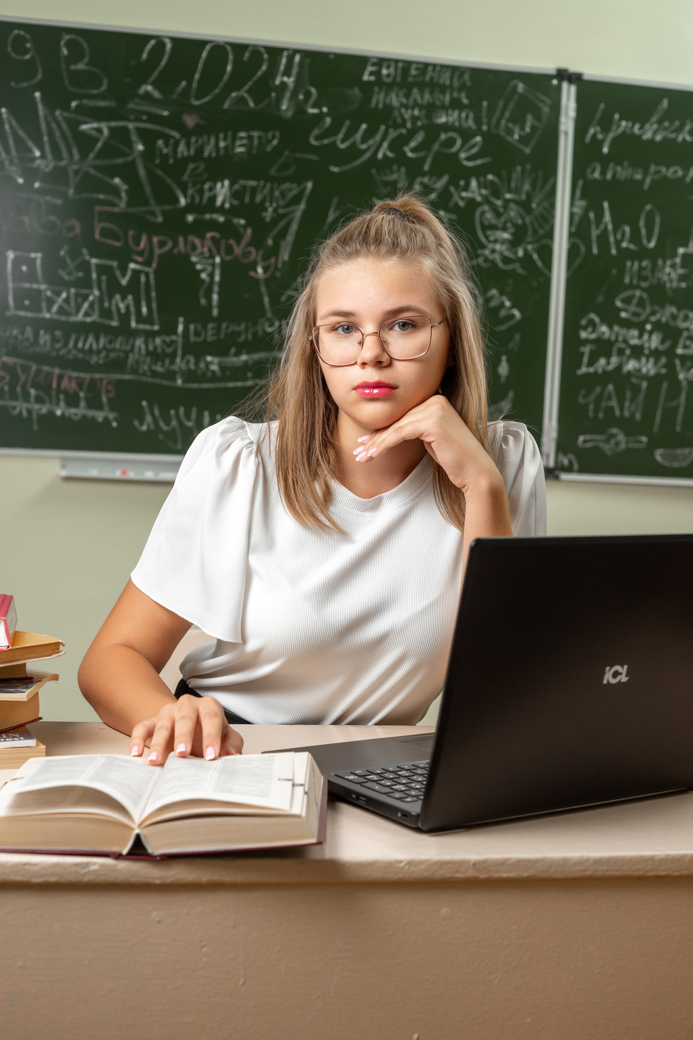 Портеты в обстановке класса. Ольга Плаксина фотограф в Саратове