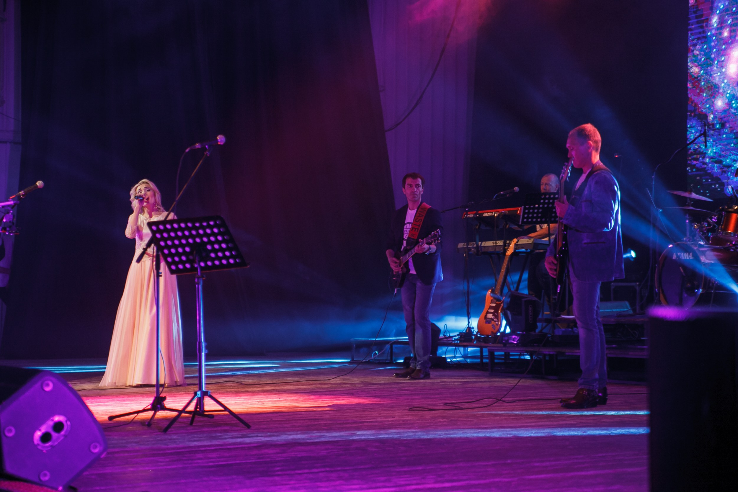 ЦКЗ перезагрузка ХХ века. Свадебный и детский фотограф в Волгограде Слава Белов