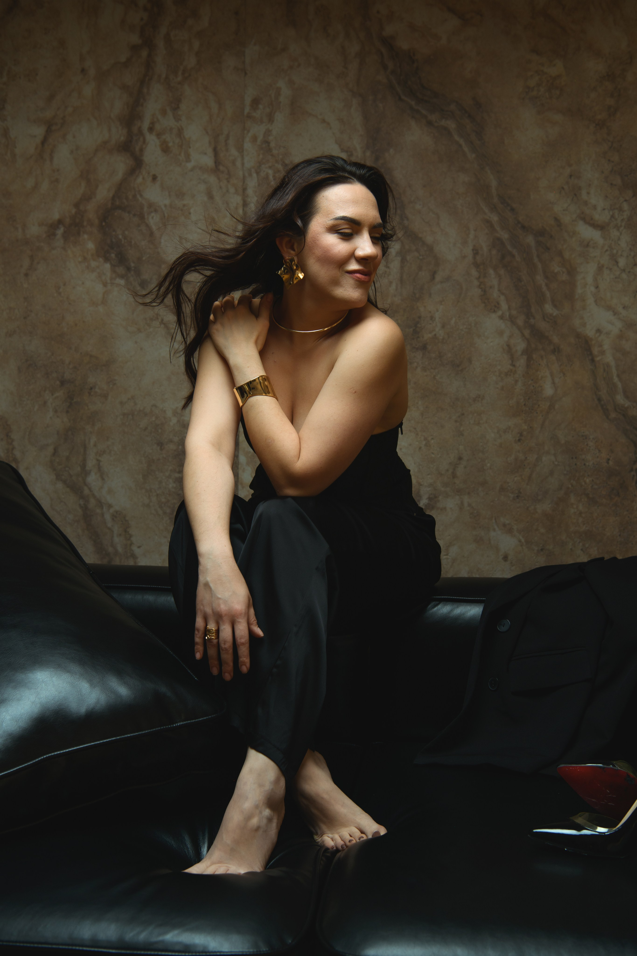 …Без слов — фотосессия для нее. Фотохудожник Нина Жихарева