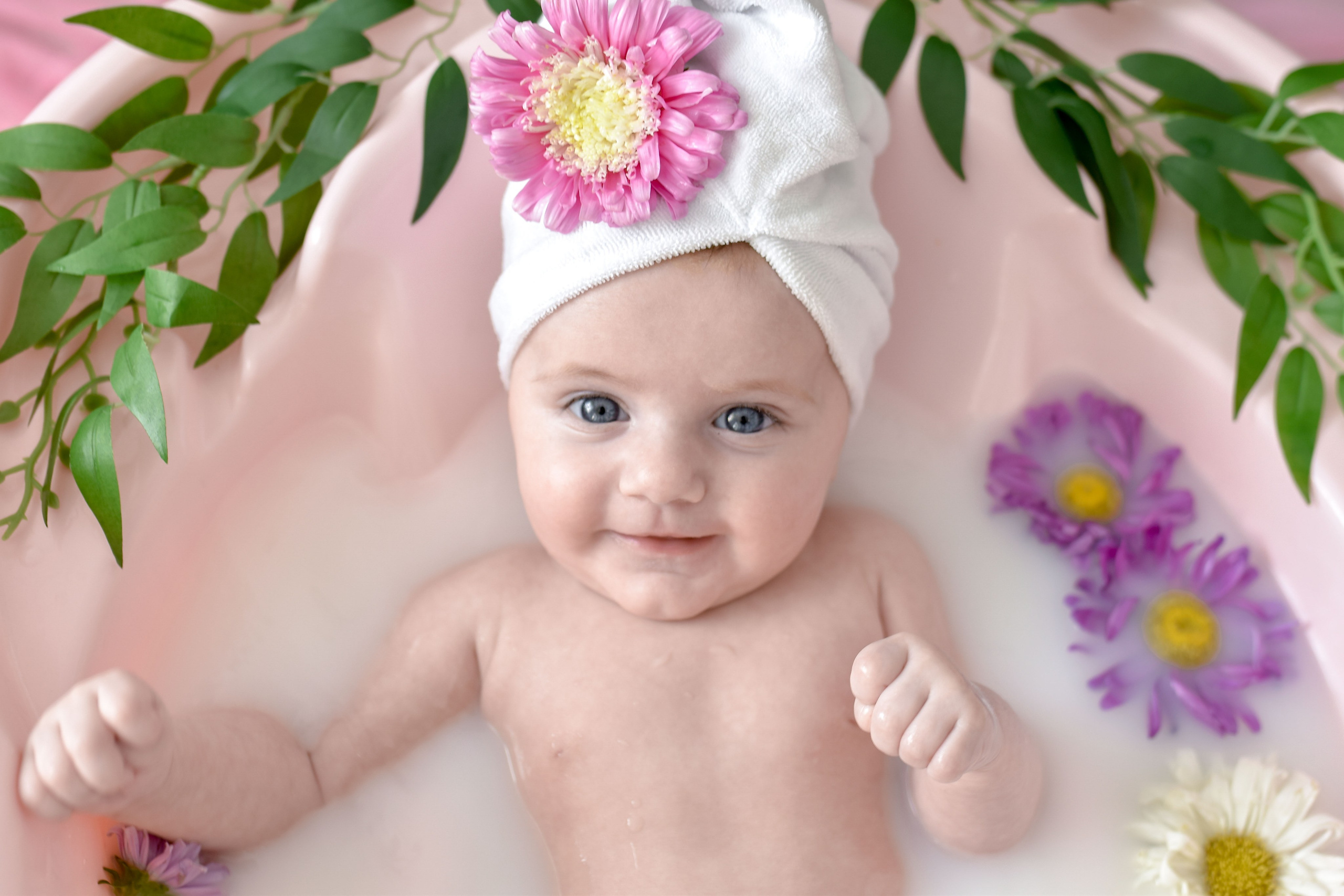 МОЛОЧНЫЕ ВАННЫ. Фотограф в Ялте Инна Найден. Детский и семейный фотограф