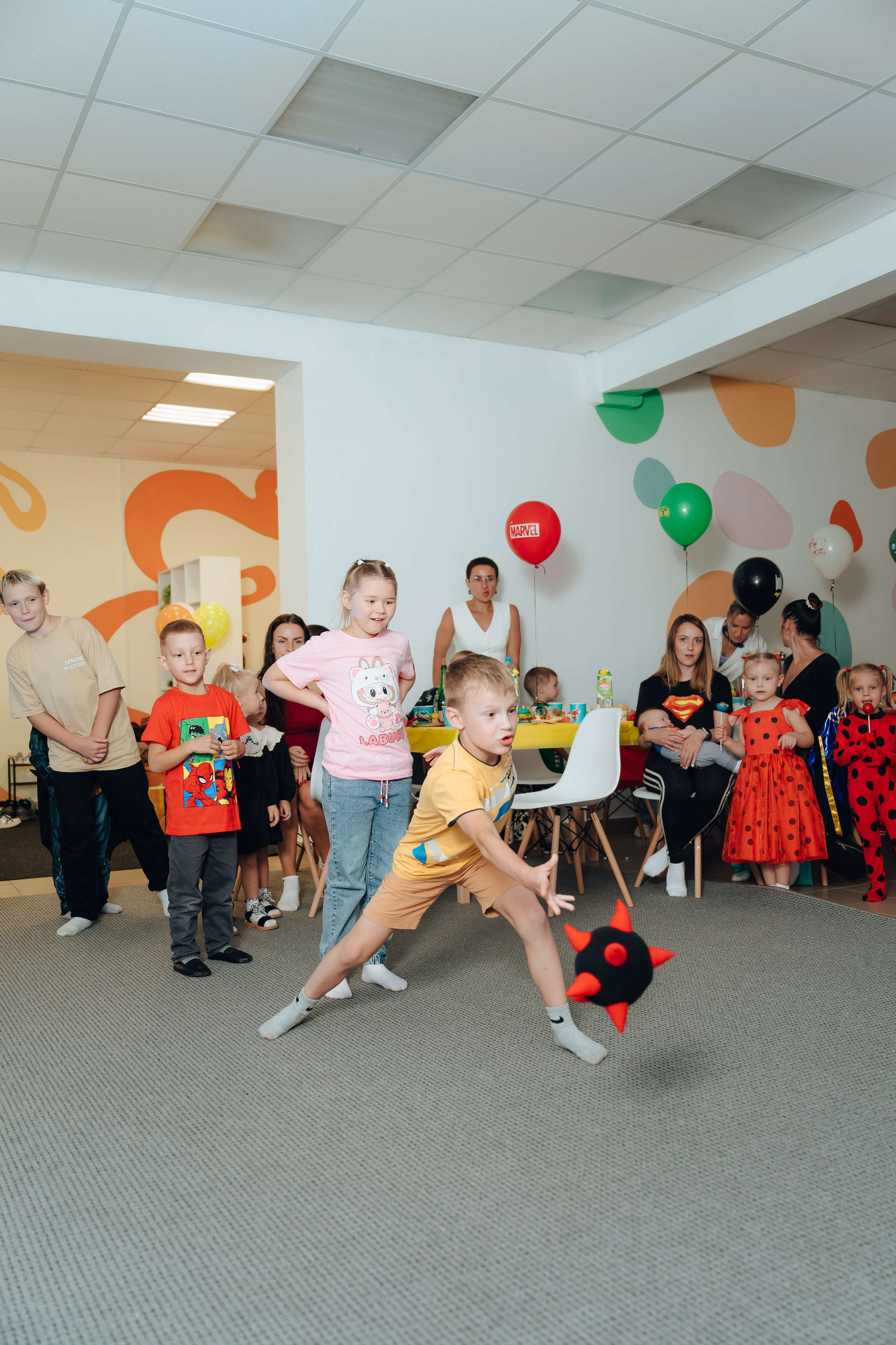 Праздник Льва в Мультифокс. Детский и семейный фотограф Катерина Мишина