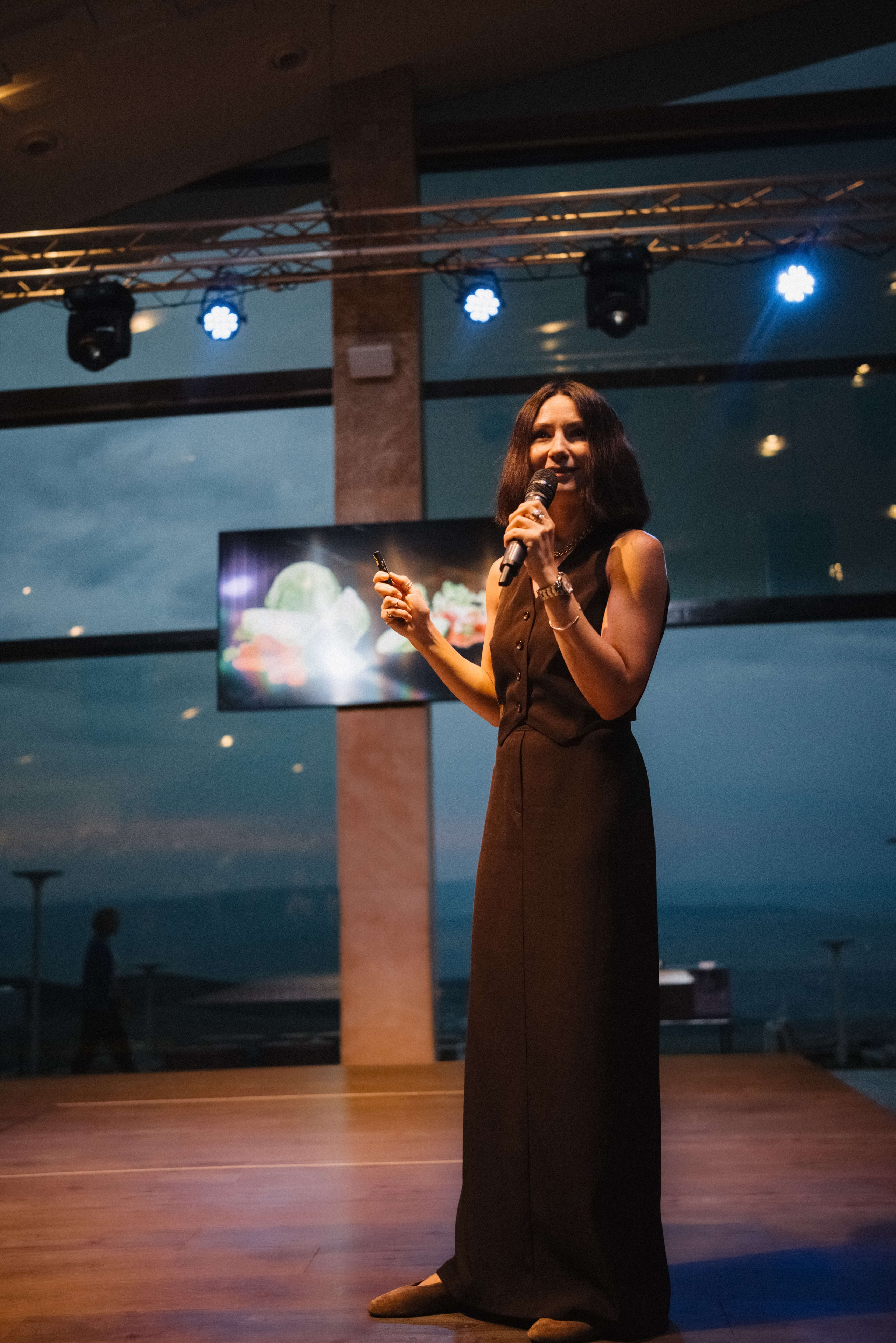 Репортаж бизнес-конференции. Портретный и свадебный фотограф в Тбилиси • xeniqo