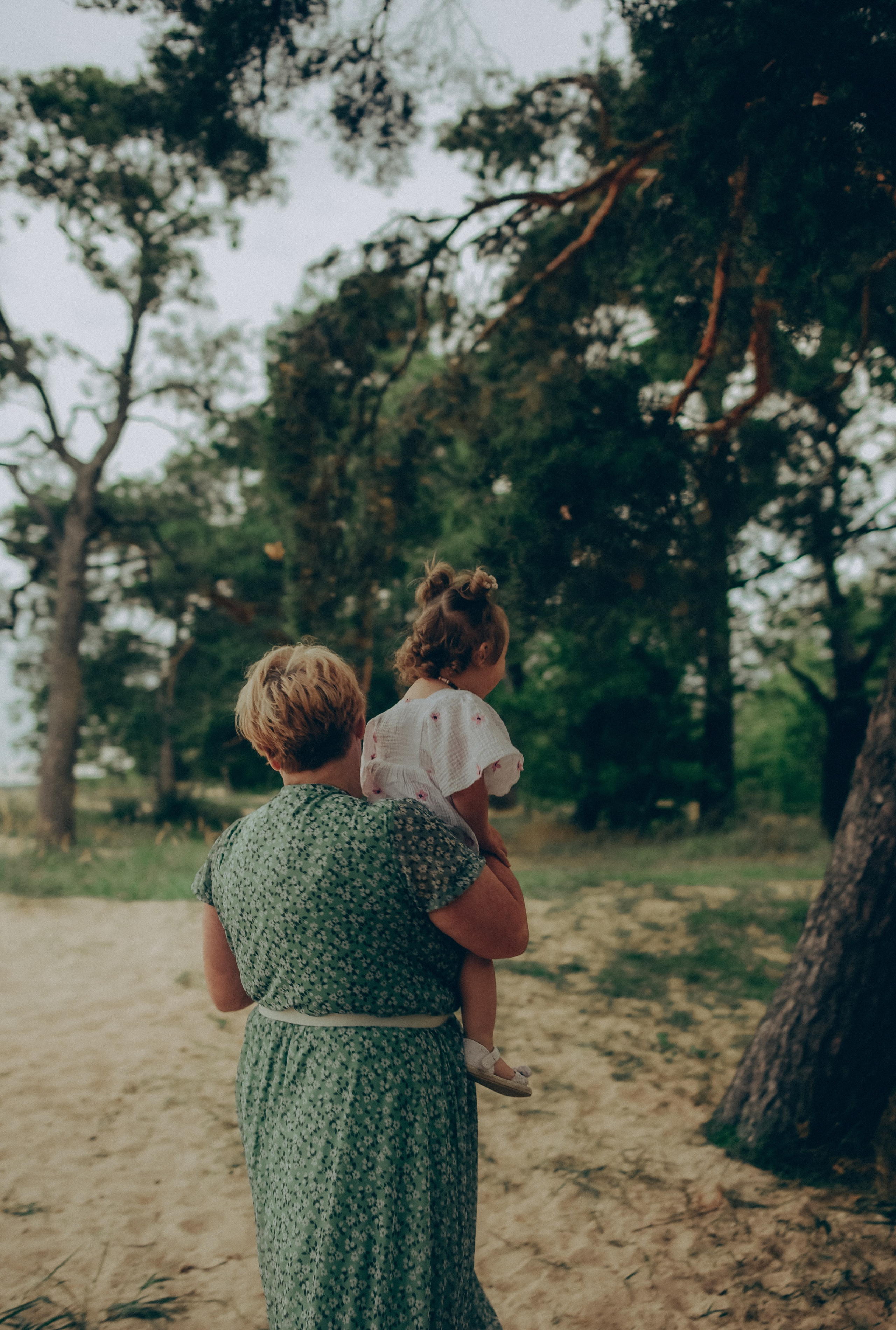 Съемка поколений на заливе. Елизавета Юлия Сергей и Ия. Семейный и свадебный фотограф в Санкт-Петербурге Яна