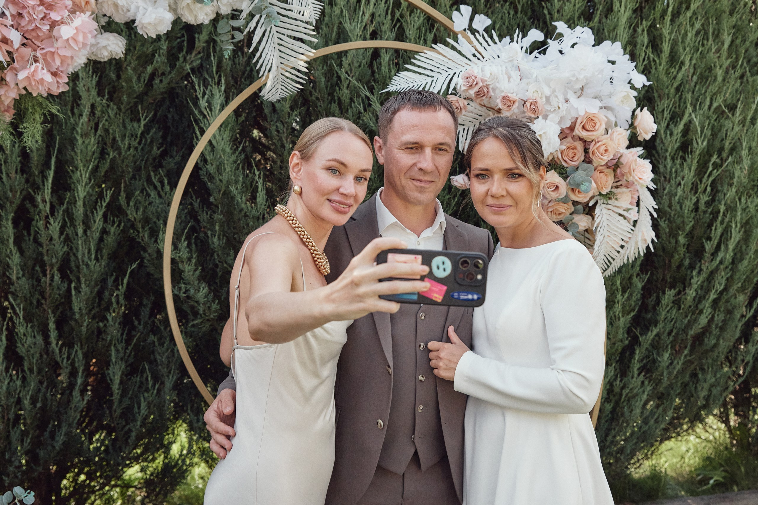 Счастье здесь. Свадебный фотограф Антон Артюшин. Работаю в Нижнем Новгороде и Москве