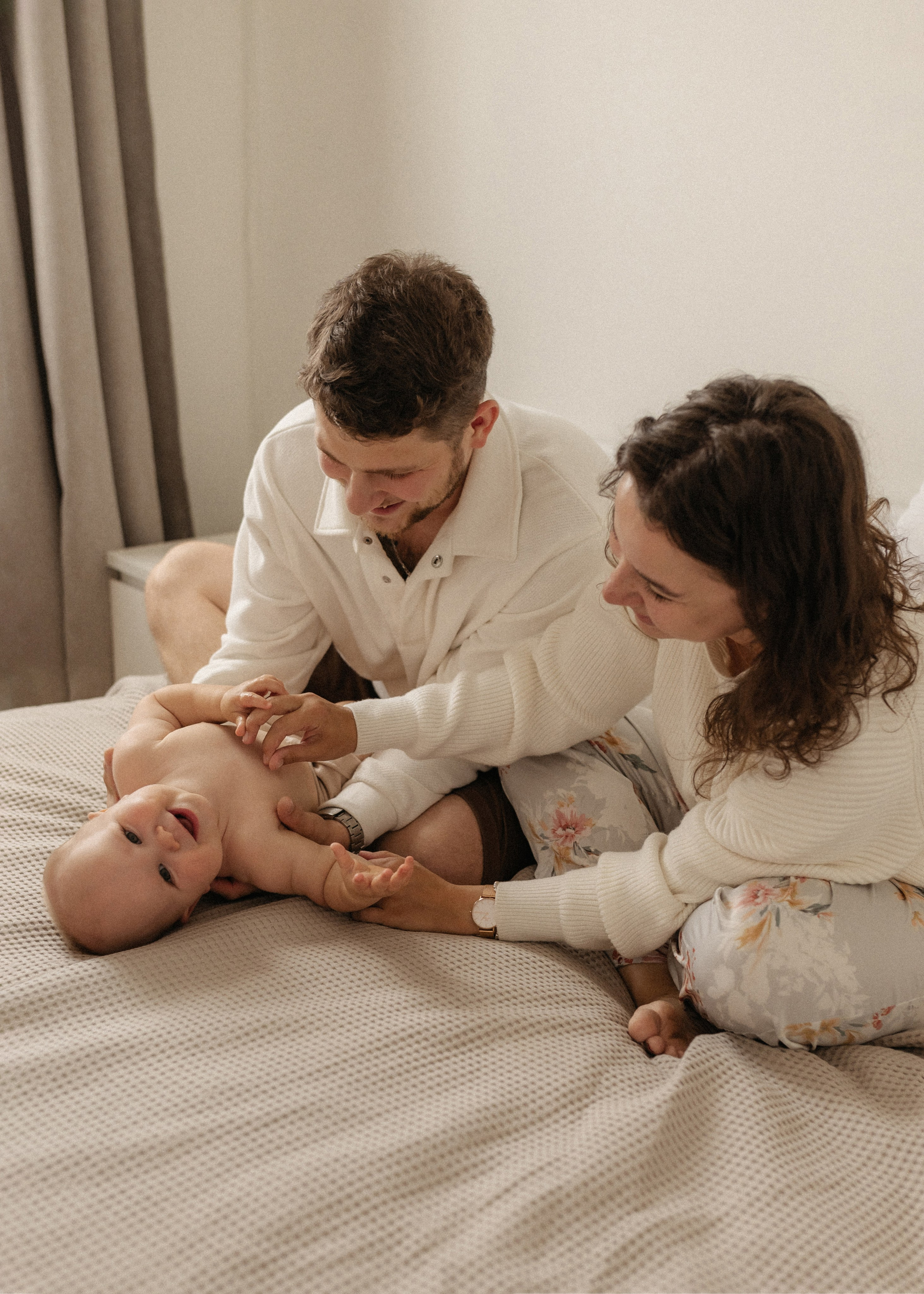 Семейная фотосессия дома с малышом. Семейный и портретный фотограф Нижний Новгород
