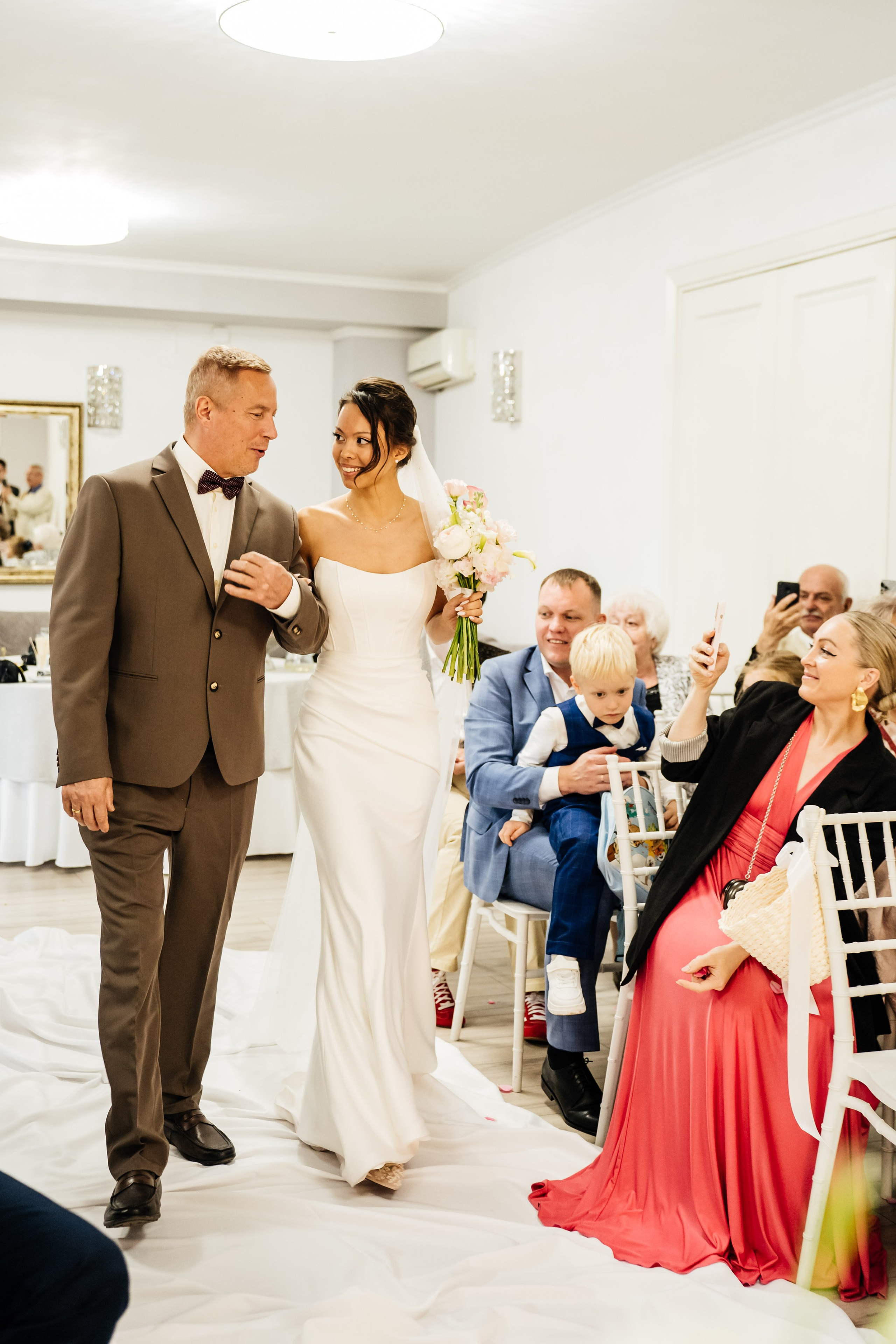 Максим и Майя. Видеограф и Фотограф в Челябинске Ксения и Владимир Рюмины