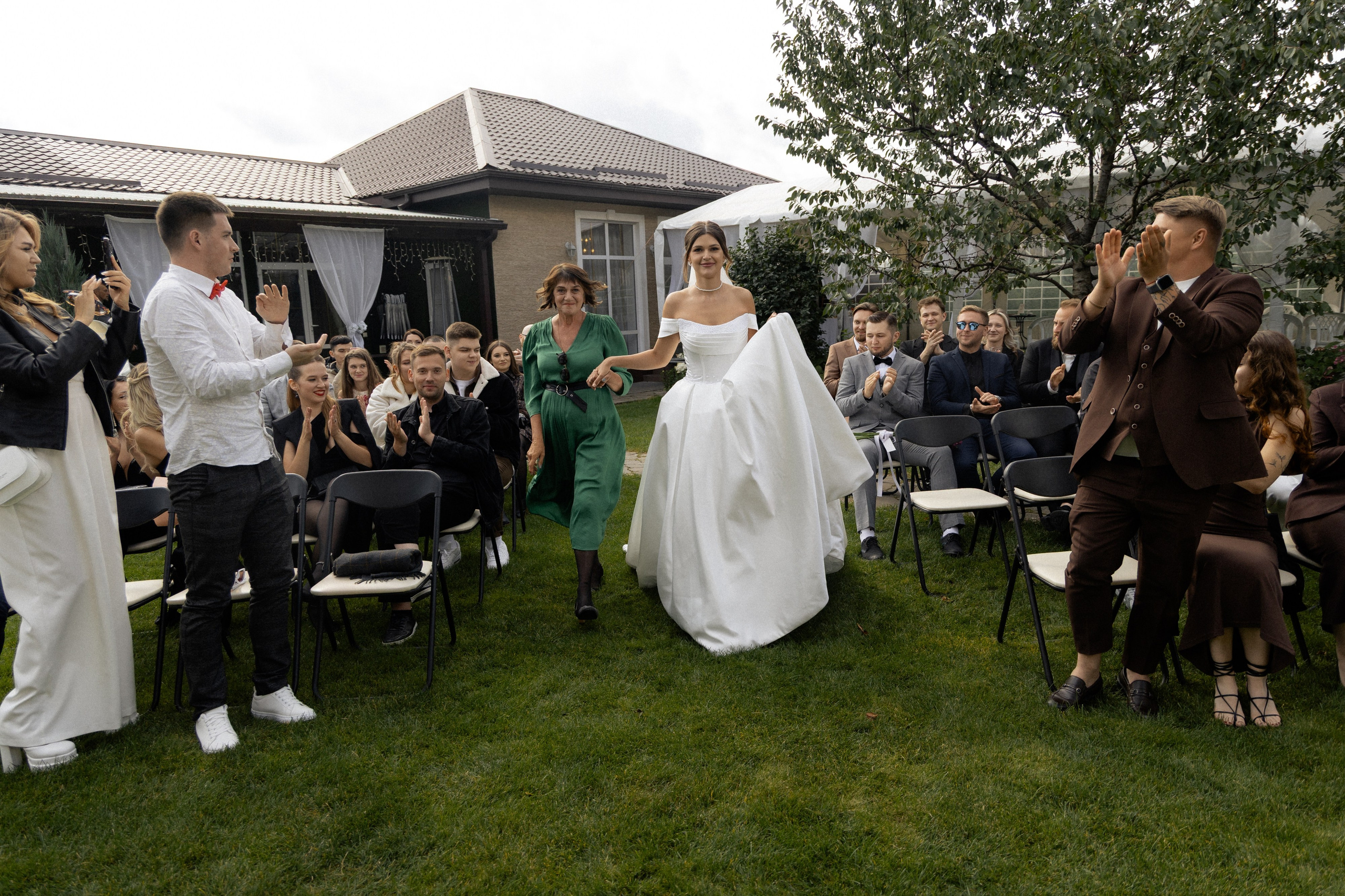 Свадебная фотосессия Анастасии и Игоря в Усадьбе Легенда. Свадебный фотограф в Минске/Беларуси Сергей Спиридонов