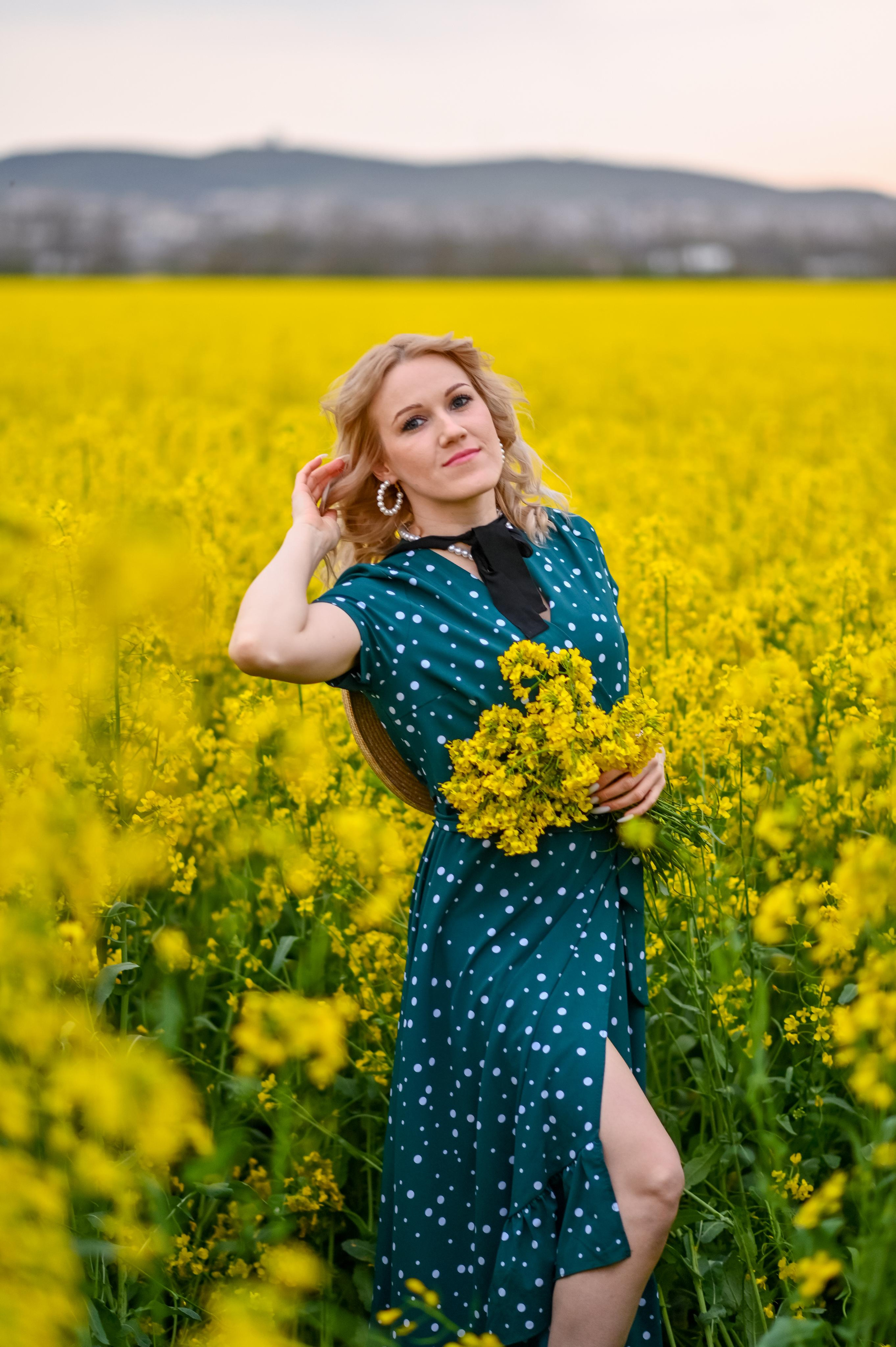 Рапсовое поле. Семейный и детский фотограф Анапа