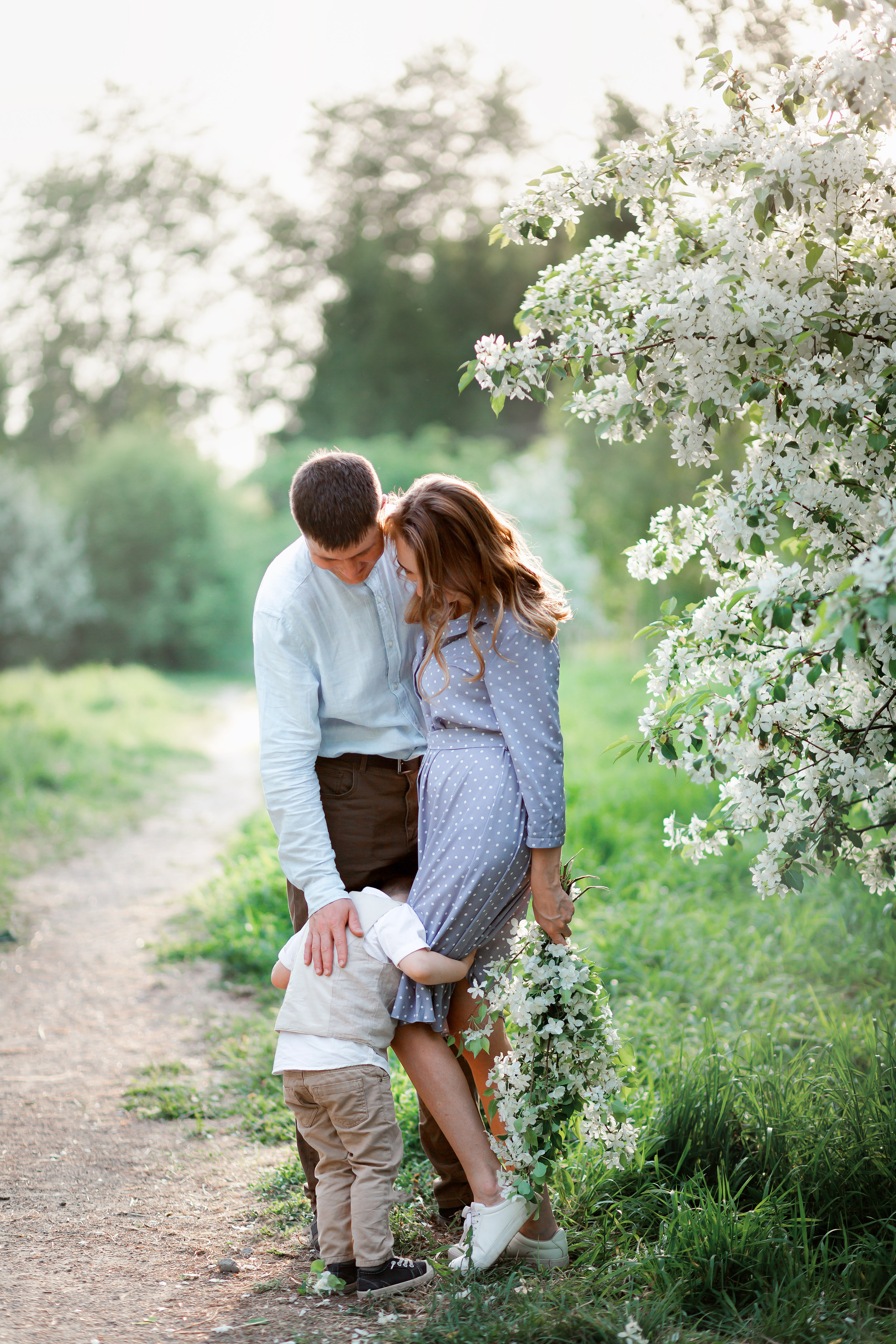 Весна, семья и яблони. Детский и семейный фотограф в Челябинске Пайвина Алена