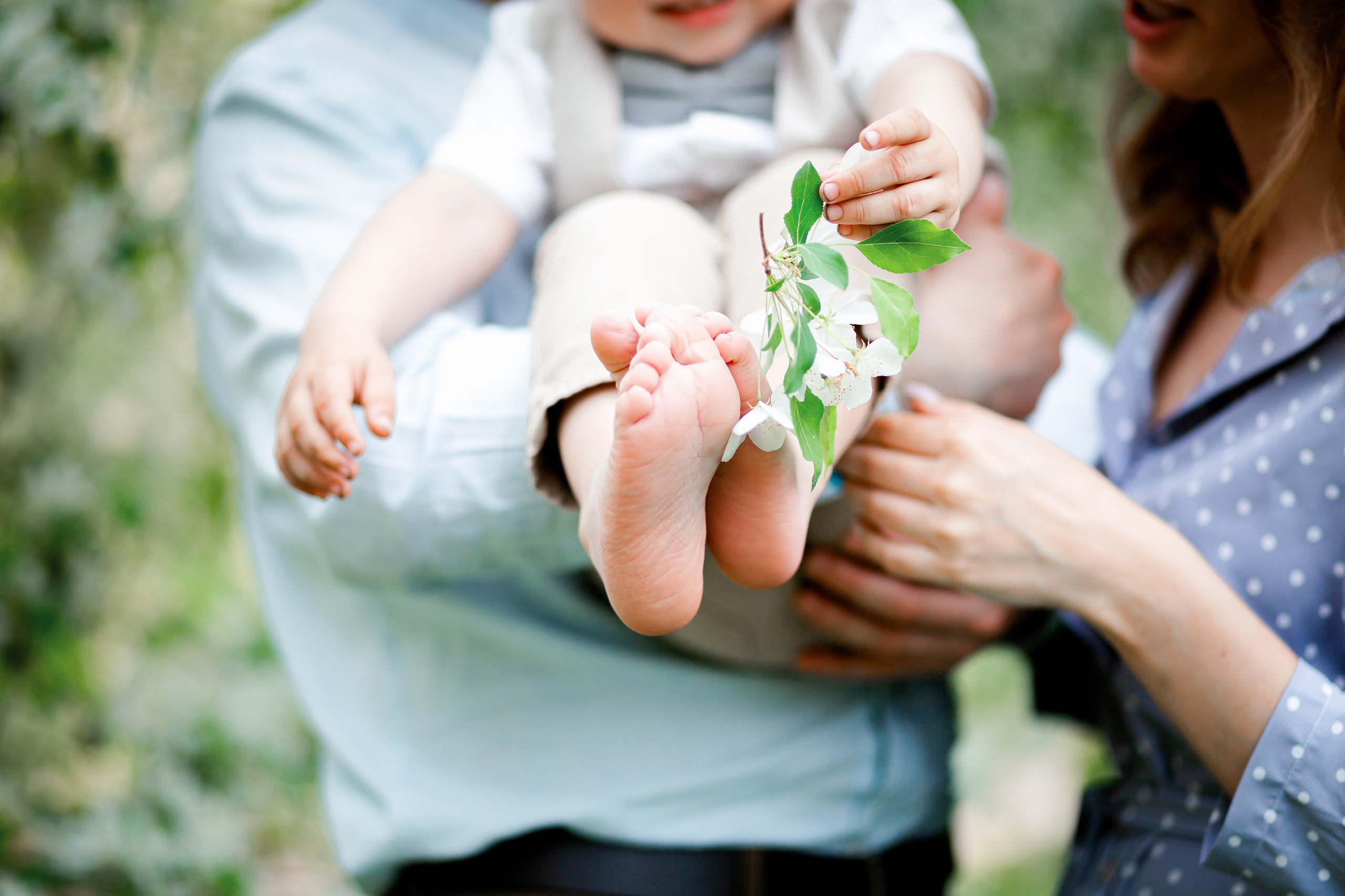 Весна, семья и яблони. Детский и семейный фотограф в Челябинске Пайвина Алена