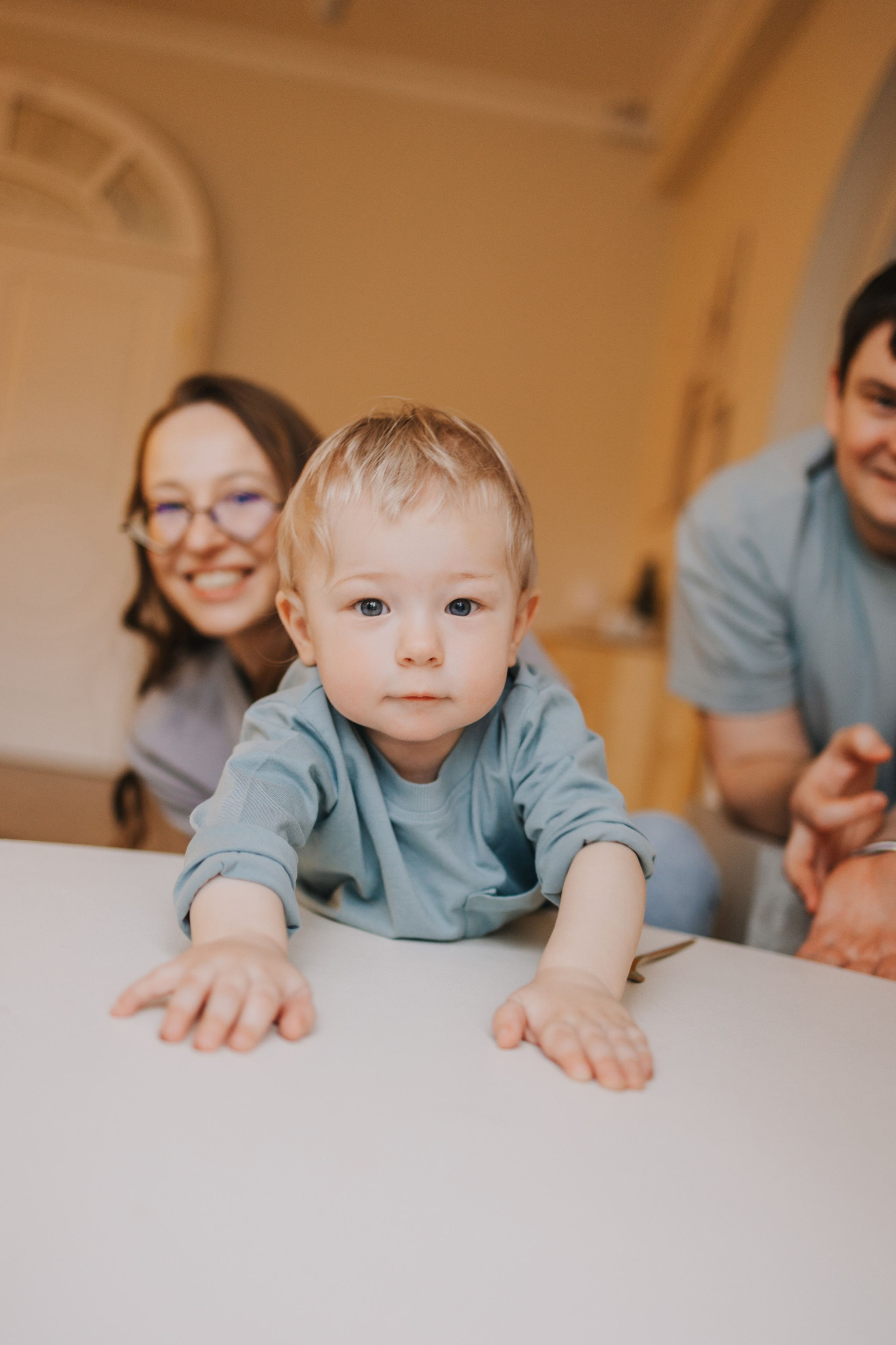 Большая семья. Домашняя фотосессия