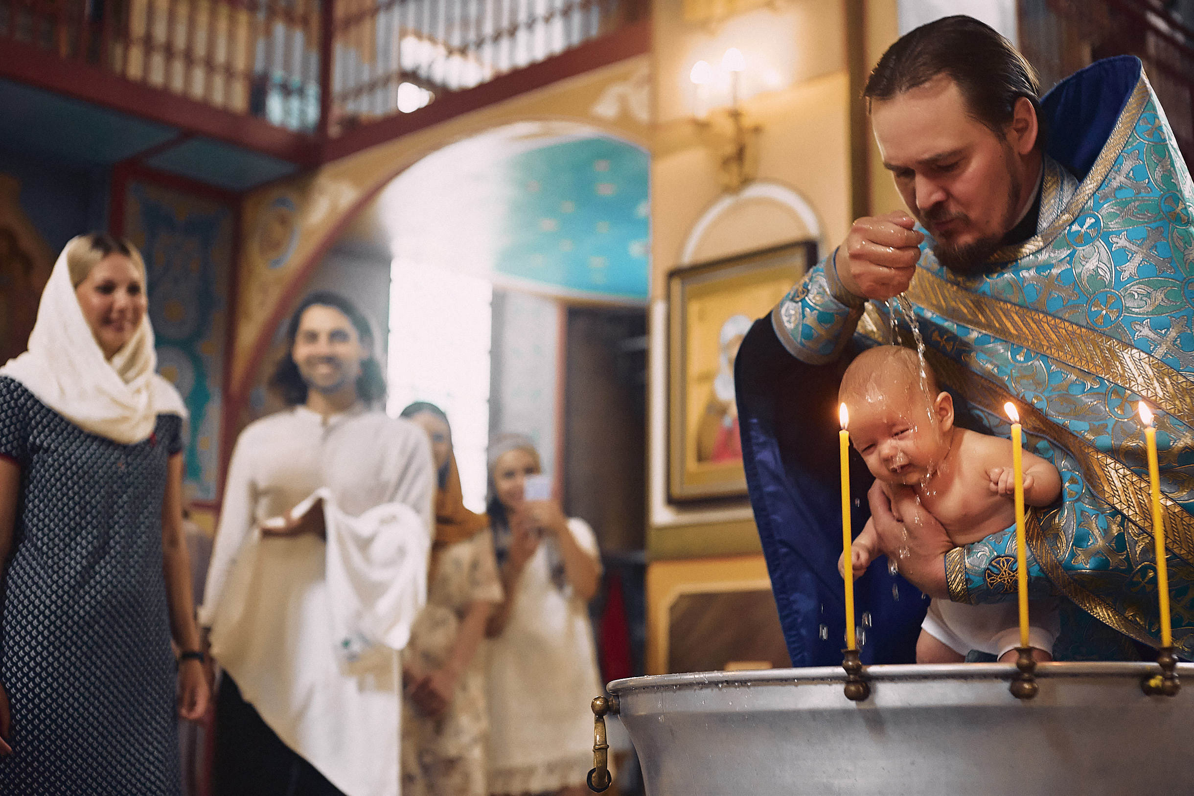 Таинство крещения в Церкови иконы Божией Матери Одигитрия Иерусалимского. Свадебный и семейный фотограф Владимир Карамышев