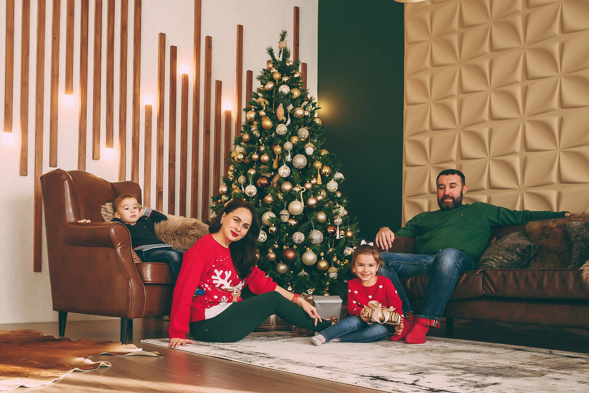 Новогодняя фотосессия Калашниковых. Свадебный и семейный фотограф Владимир Карамышев