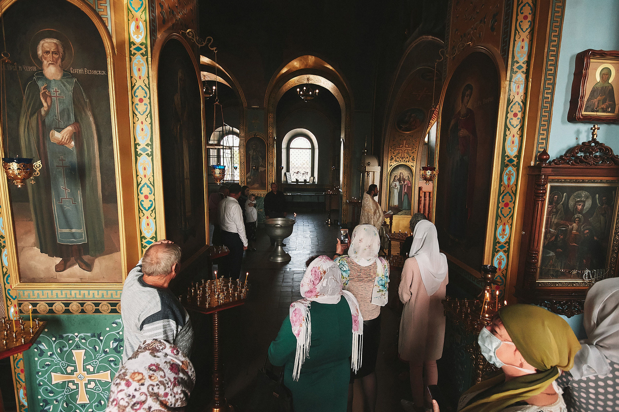 Таинство крещения в Церкови Николая Чудотворца. Свадебный и семейный фотограф Владимир Карамышев