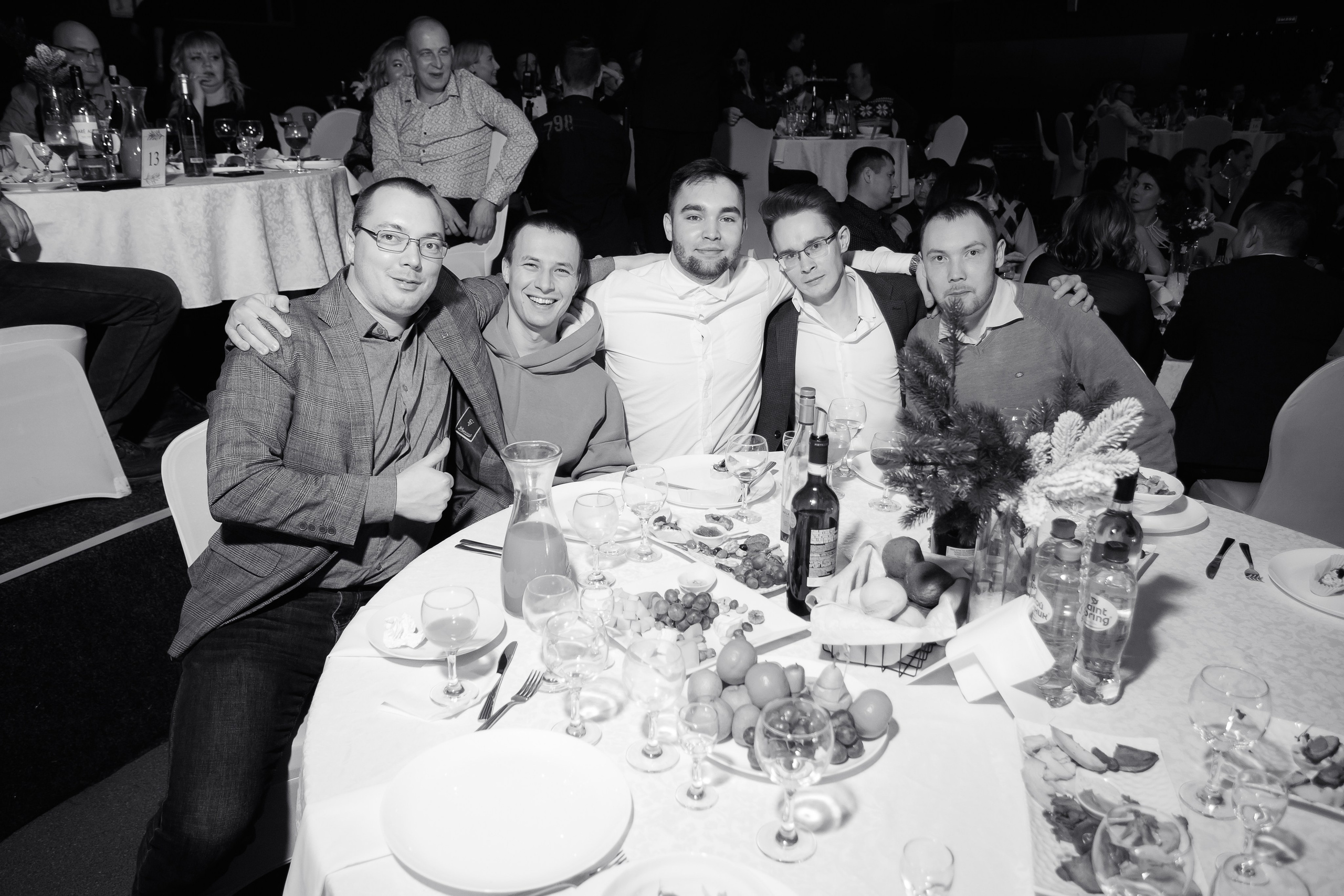 РЕПОРТАЖ: НОВЫЙ ГОД В ДК МЕТАЛЛУРГ. Профессиональный фотограф в Ижевске Леша Петров