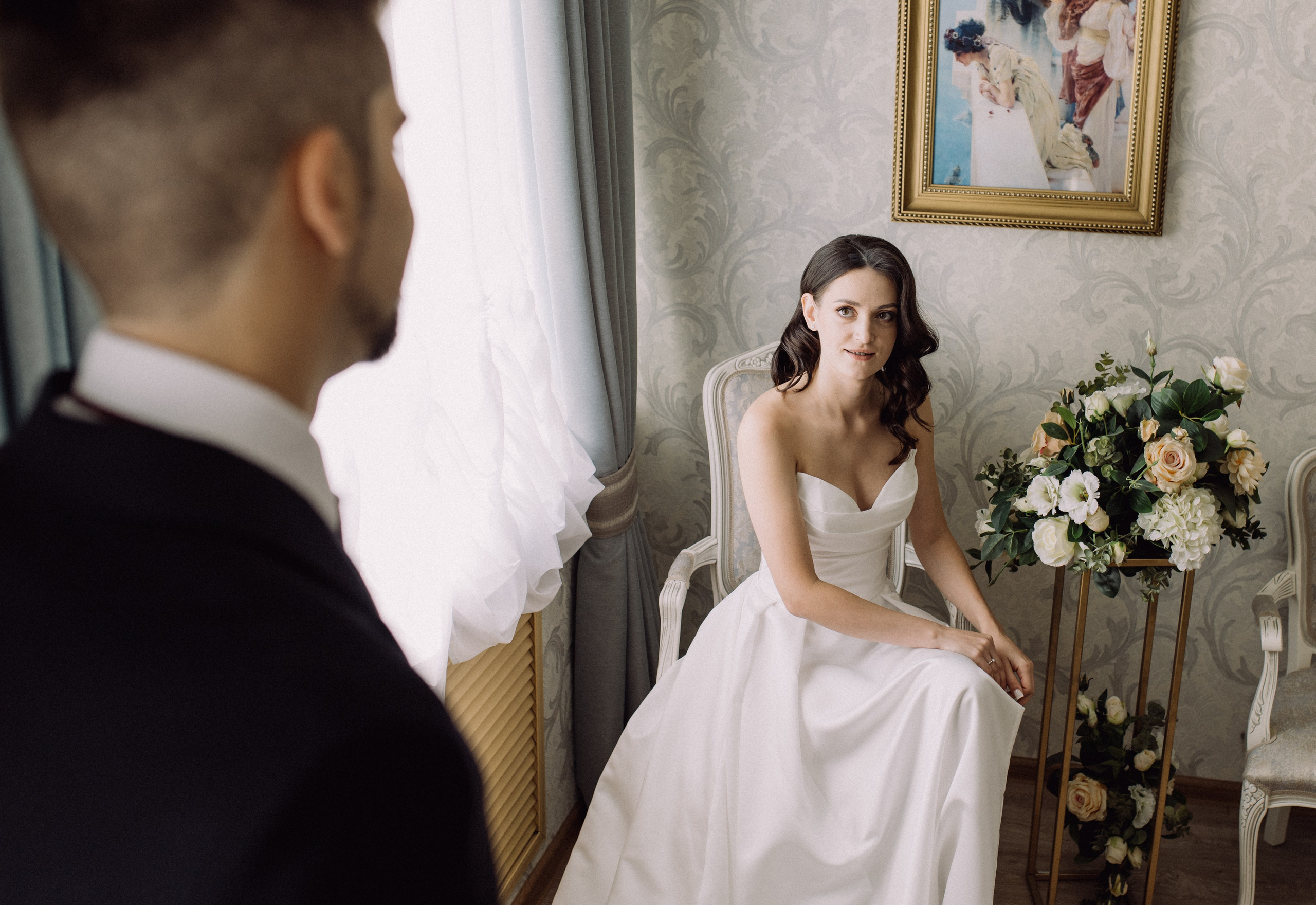 Прогулки во время свадебного банкета. Happiness is in the moments