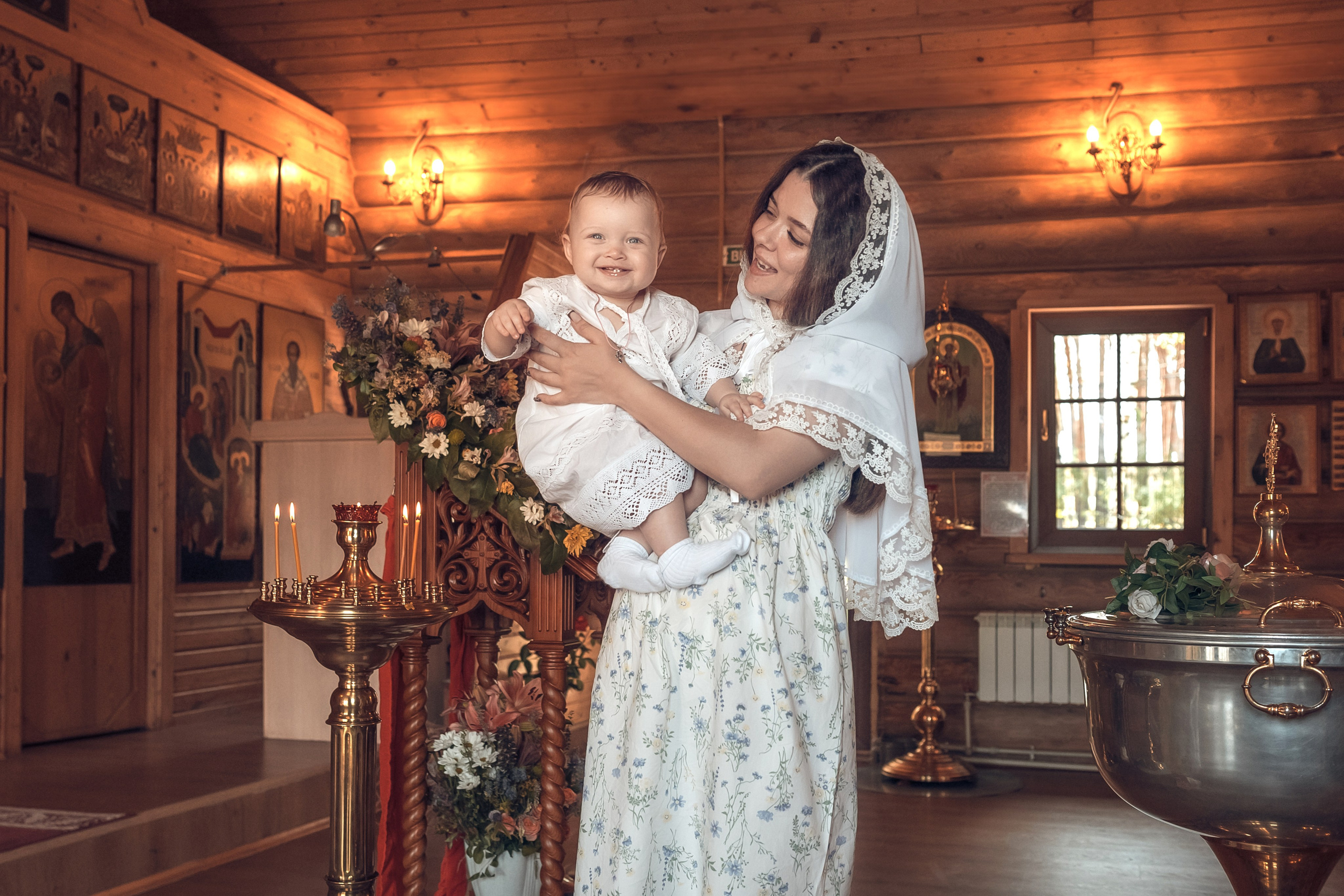 Таинство Крещения Варвары в Храме Рождества Пресвятой Богородицы. Главная