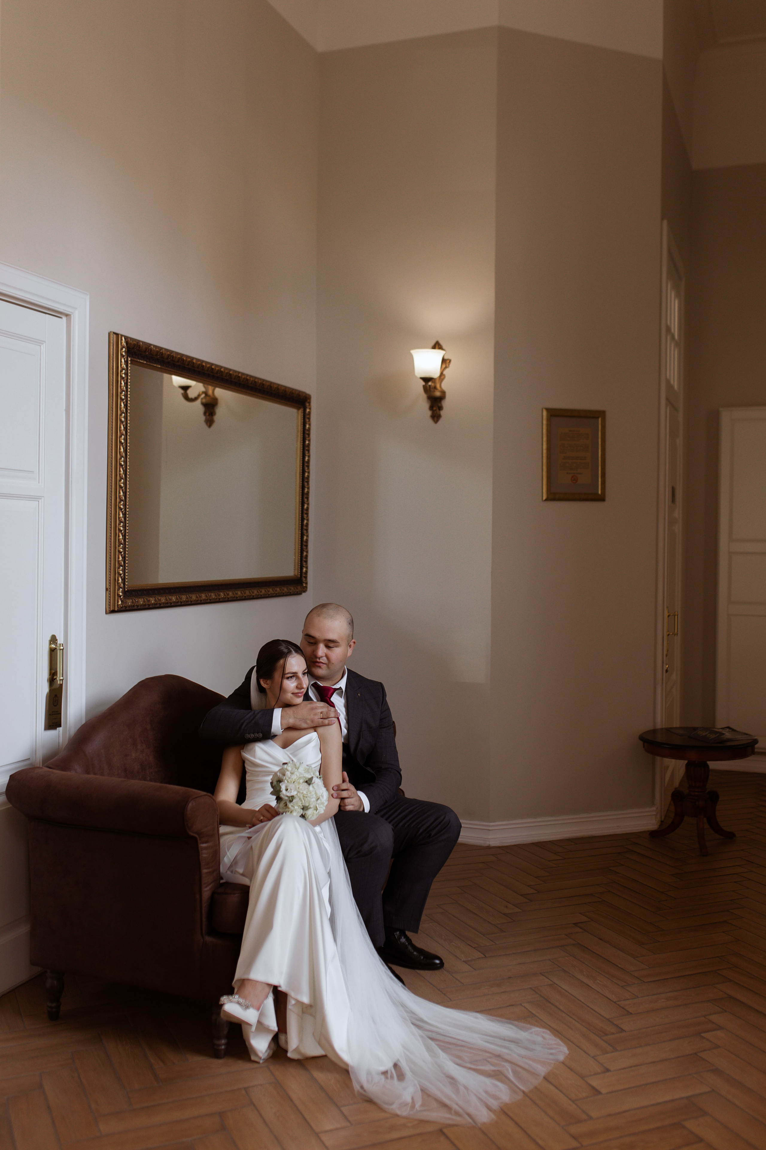 Классическая камерная прогулка Даши и Саши. Свадебный фотограф Елена Рубцова