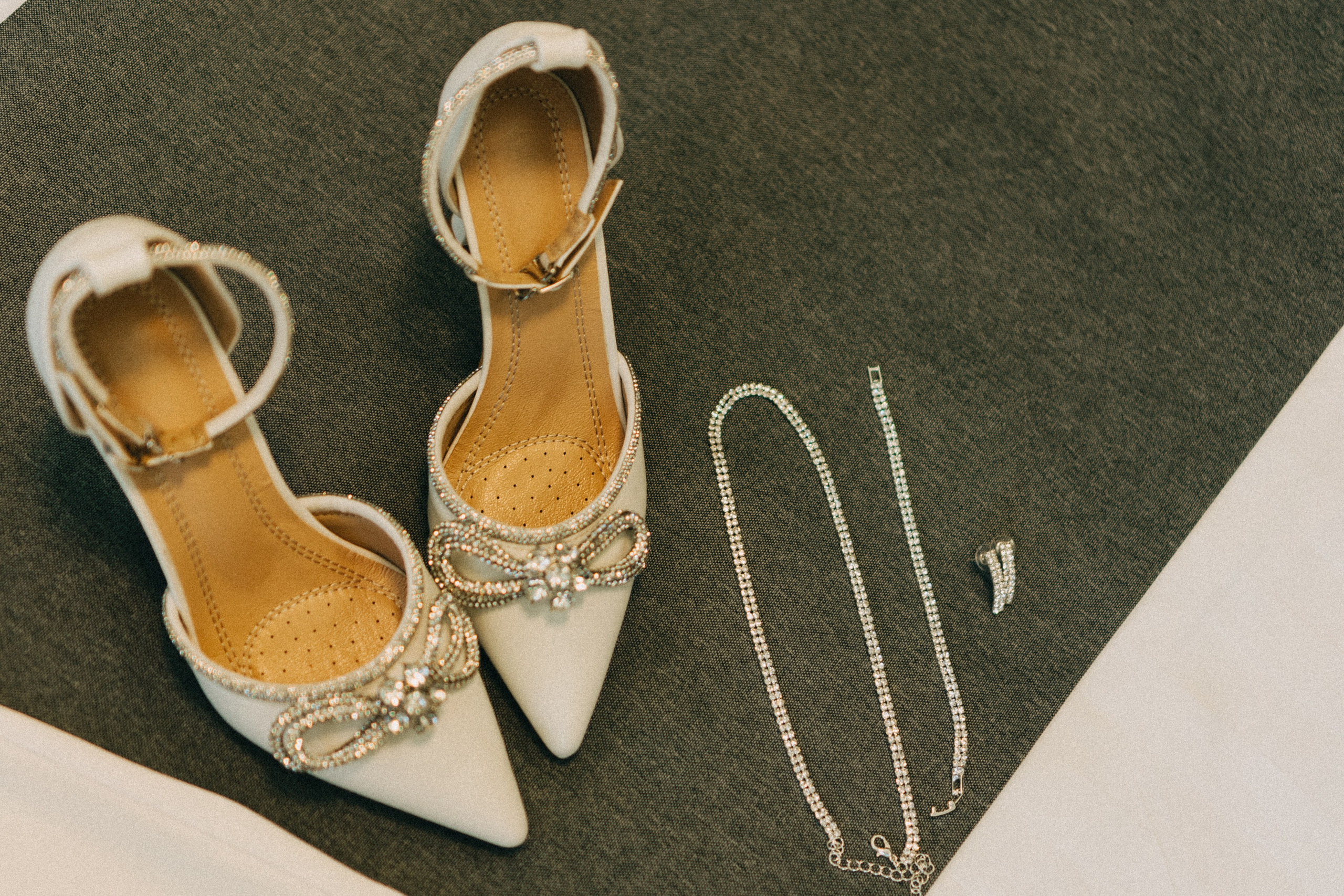 СВАДЕБНАЯ СЬЕМКА СБОРОВ ЖЕНИХА И НЕВЕСТЫ В ОТЕЛЕ И ТАКЖЕ ФОТОСЕССИИЯ В ОТЕЛЕЕ МЕГАПОЛИС БРЯНСК. Профессиональный фотограф, Санкт-Петербург — Виктория Богомолова