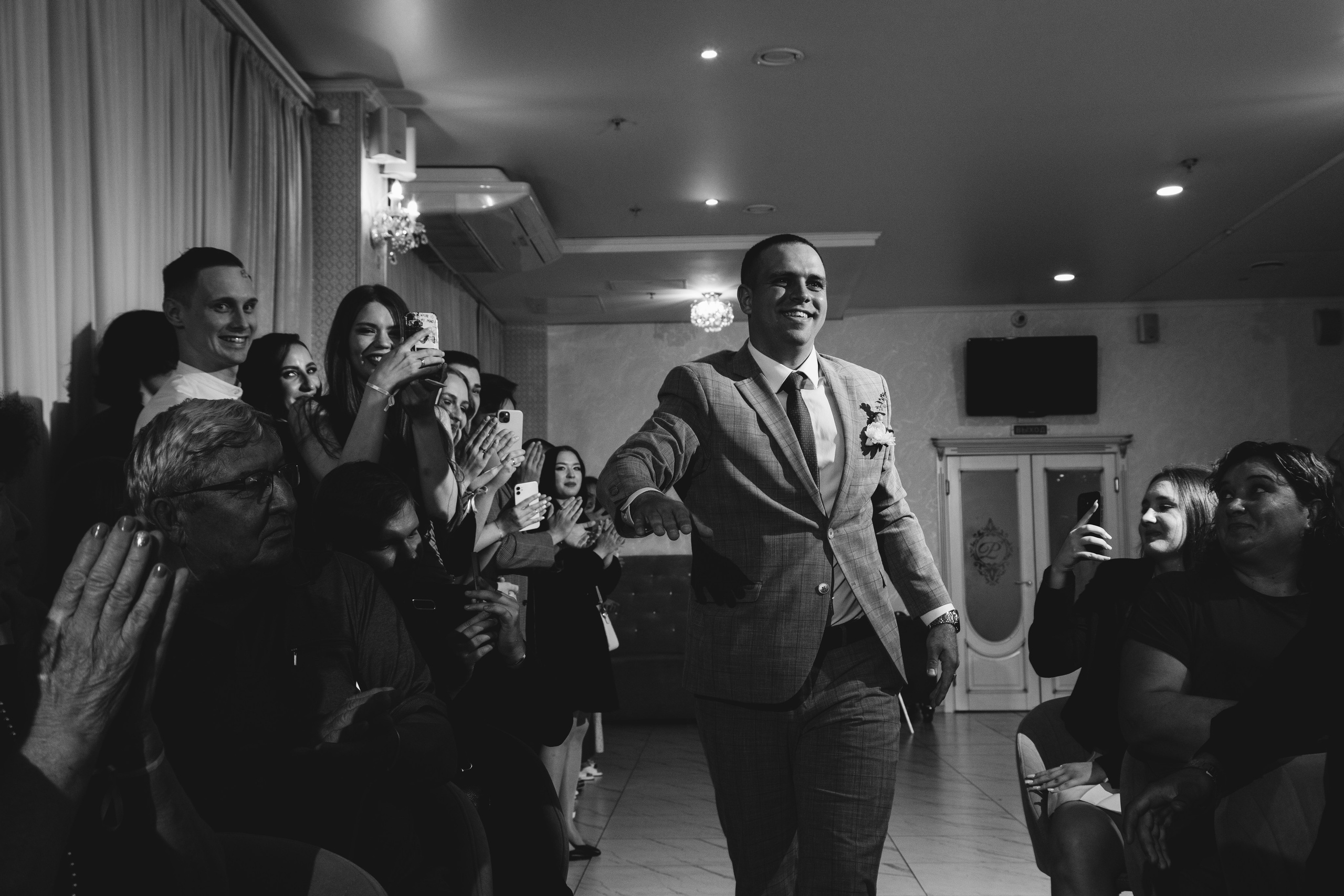 Никита и Валерия: свадебная история в каждом мгновении. Фотограф Семён Гнеушев