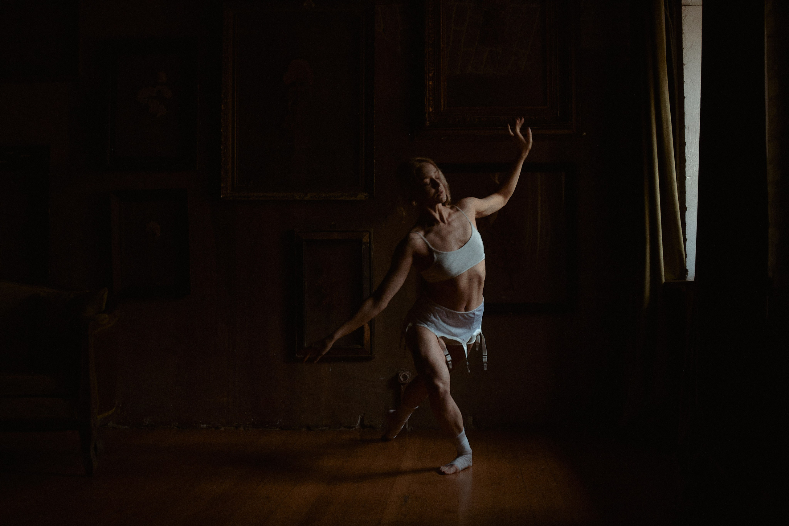 Фотосессия в усадьбе Роден. Свадебный фотограф в Москве Приятелева Ангелина