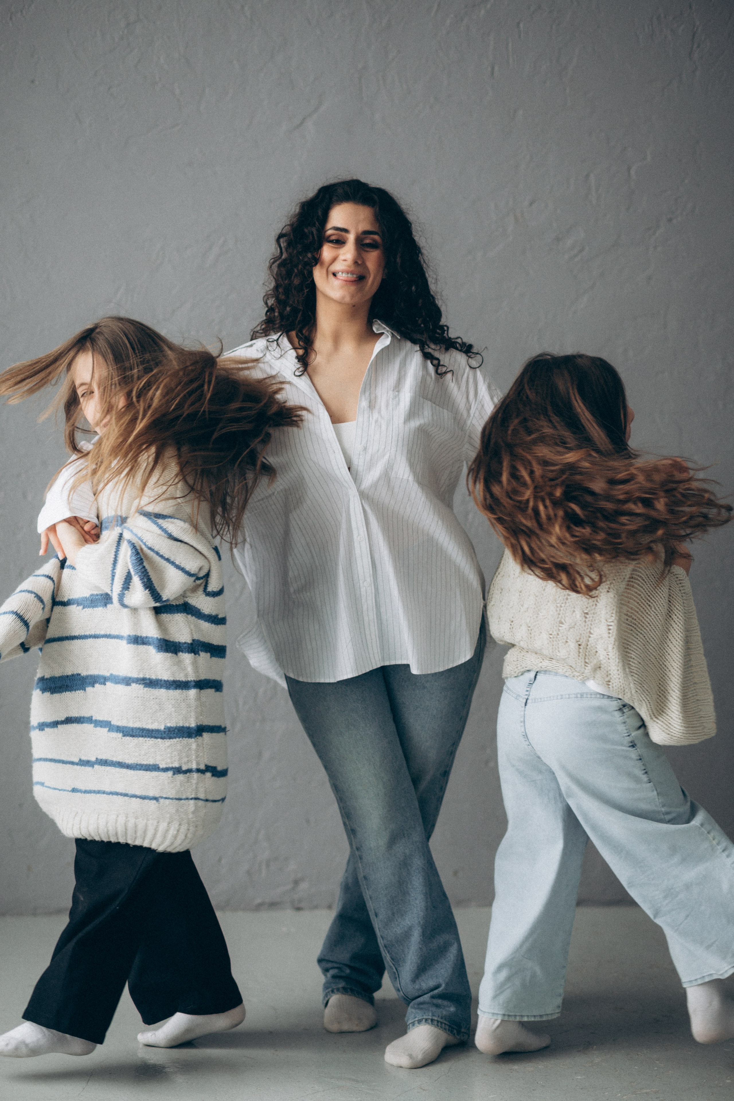 МИА, МАЙЯ, ЛЕНА. Семейная фотосессия. Настоящие портреты и истории