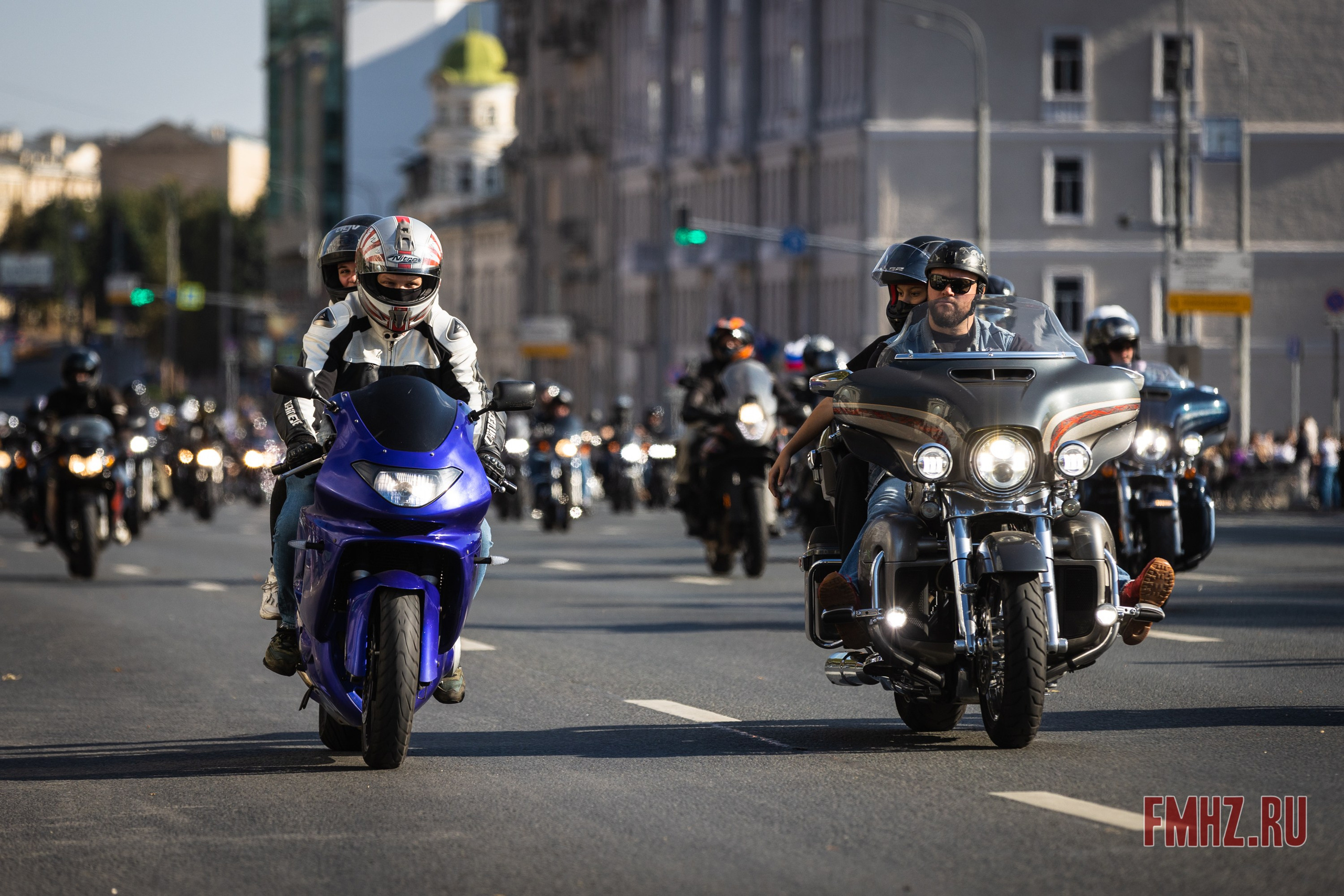 Закрытие Мотосезона 2023 на проспекте Академика Сахарова. Фотограф Владимир Охрименко