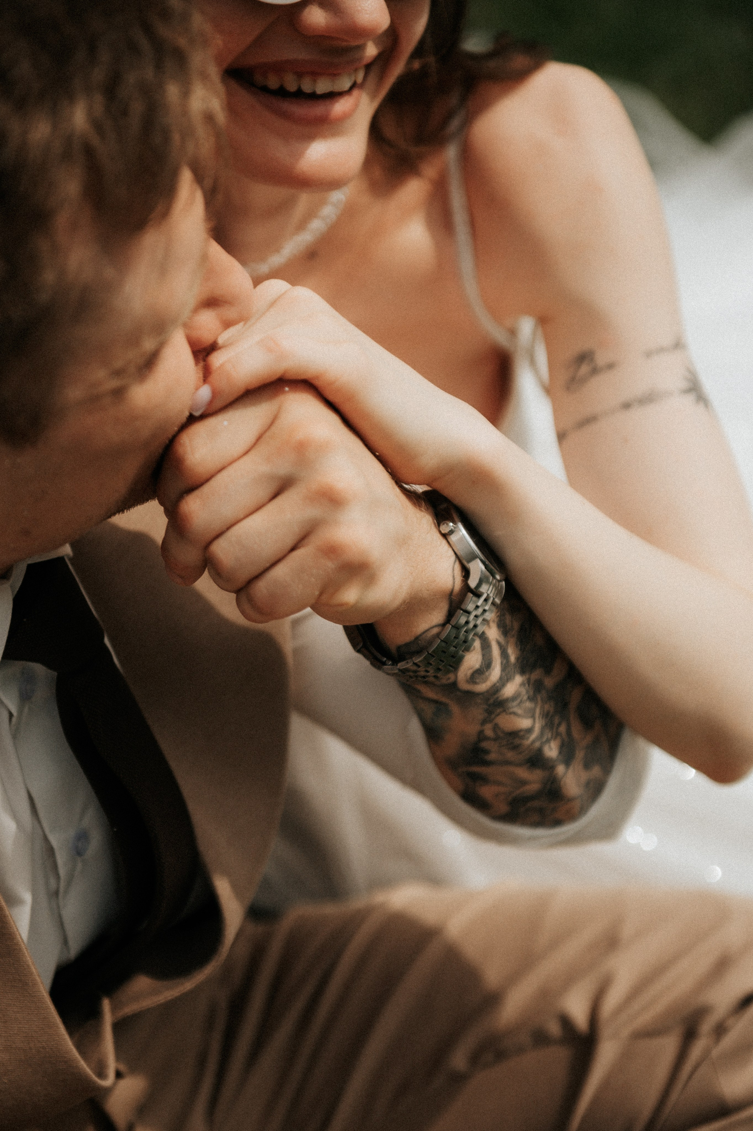 Свадебные фотографии. Фотограф в Барнауле Дарья Бутурлакина. Люби.Цени.Касайся