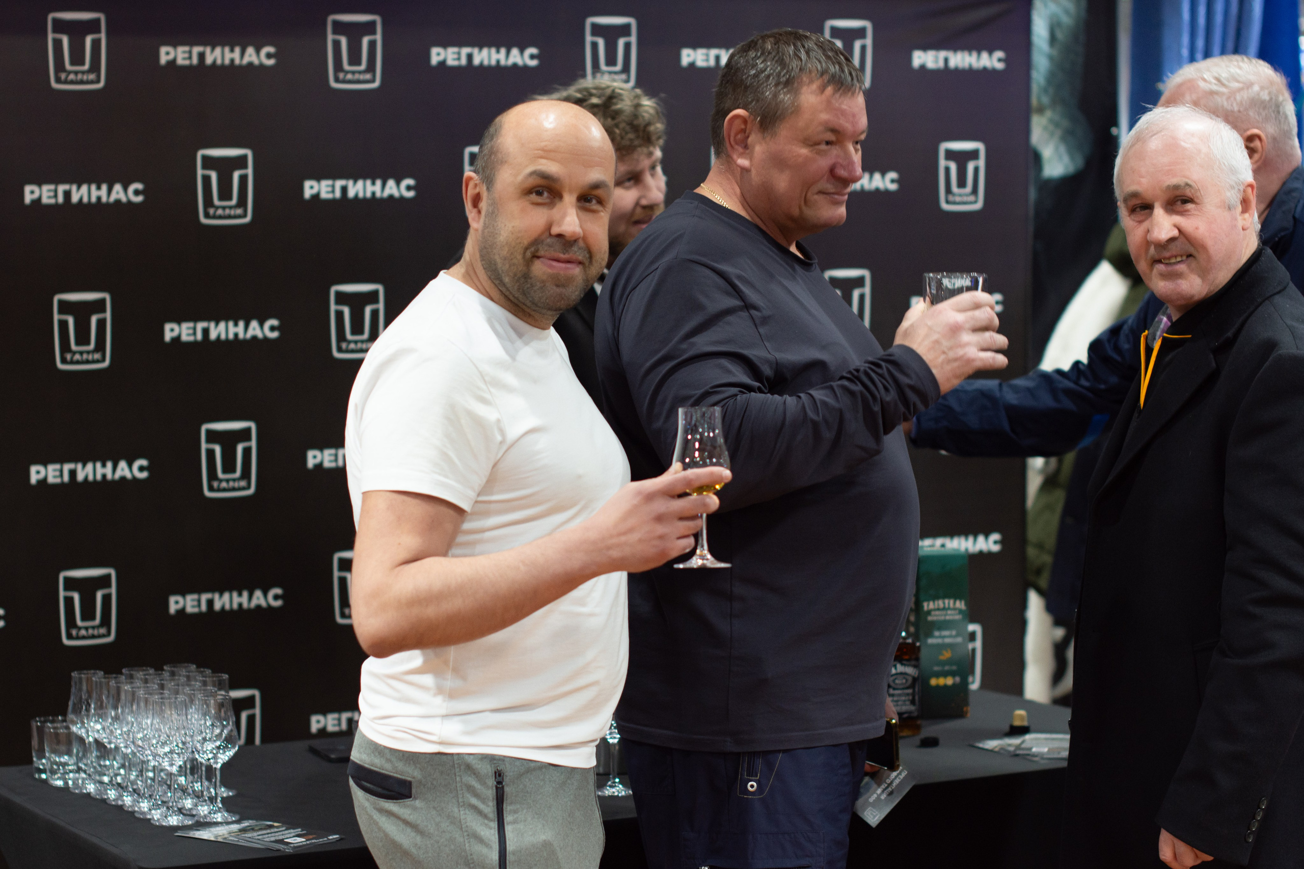 Призетация ТАНК в арене Металлург. Evgeniy Roslov