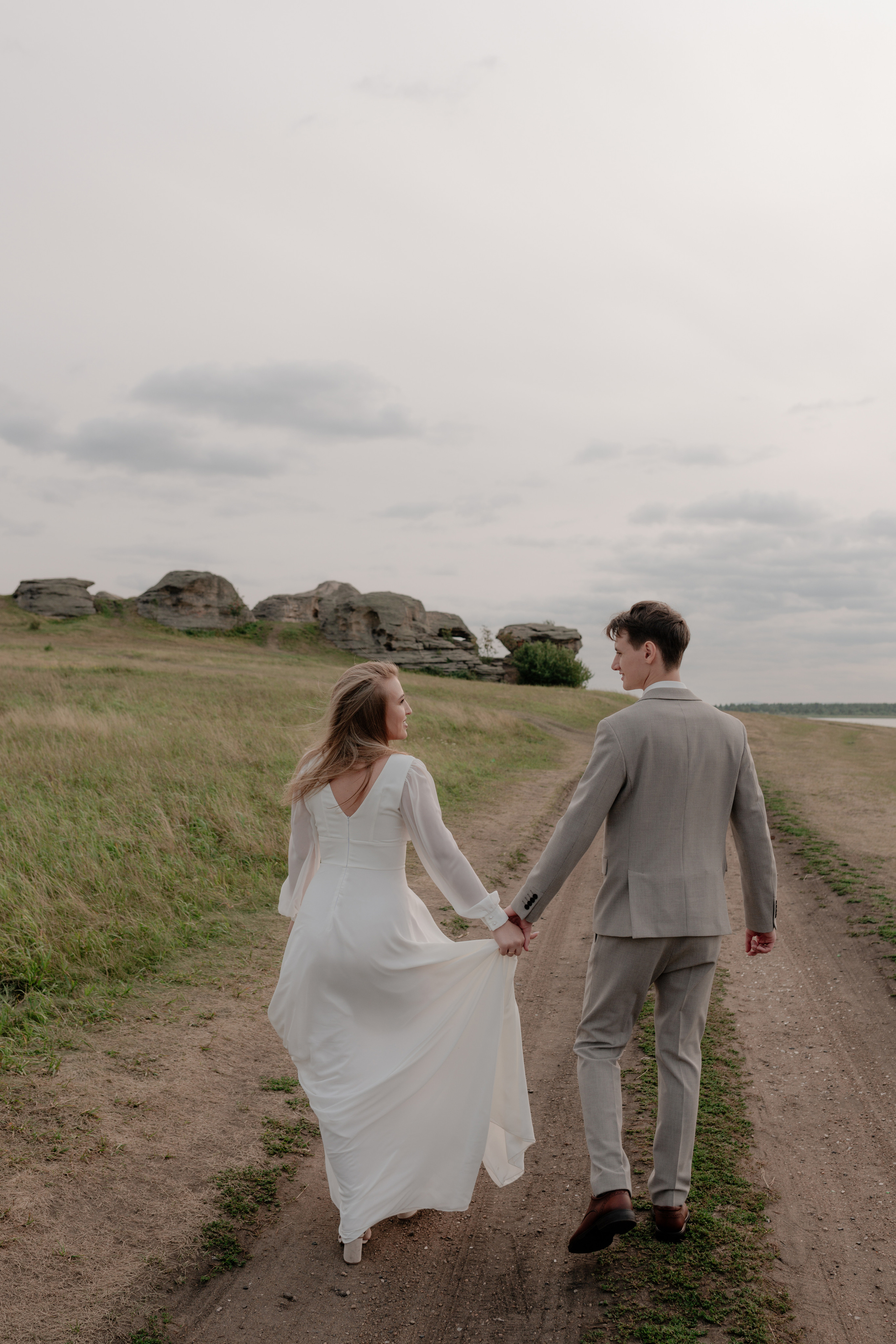 Паша-Ксюша — Шатёр Лето. Свадебный фотограф Екатеринбург/Челябинск — Любовь Волохова