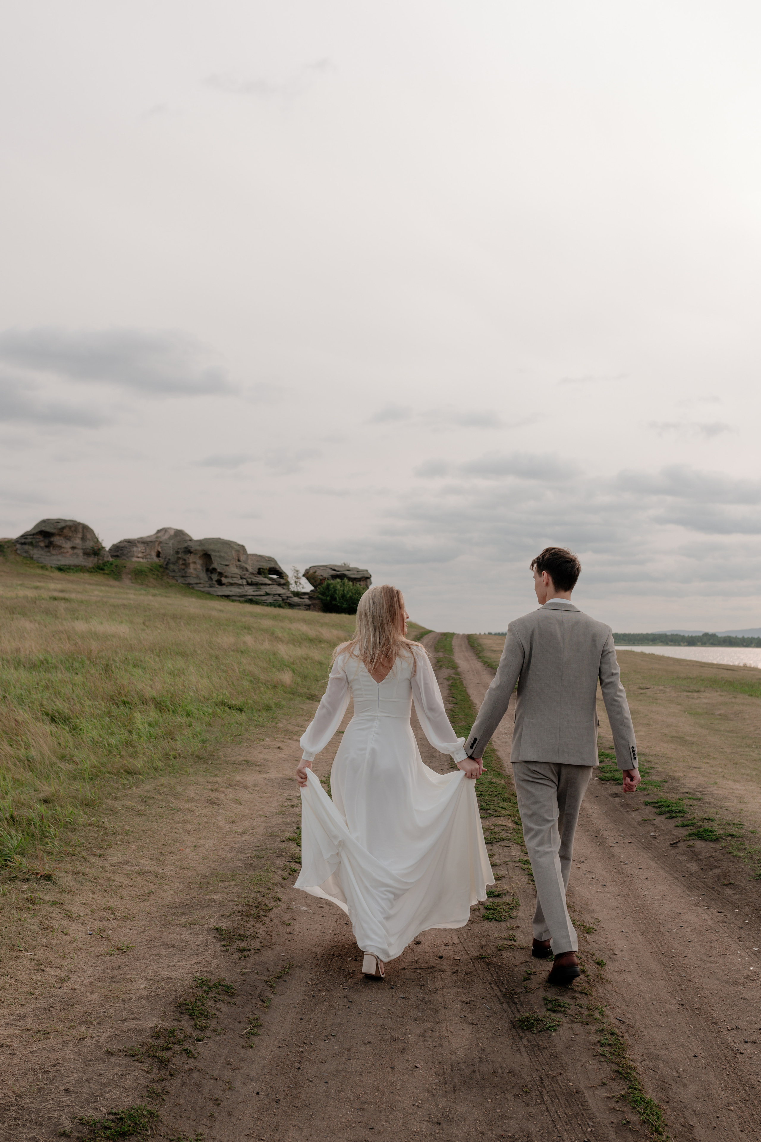 Паша-Ксюша — Шатёр Лето. Свадебный фотограф Екатеринбург/Челябинск — Любовь Волохова