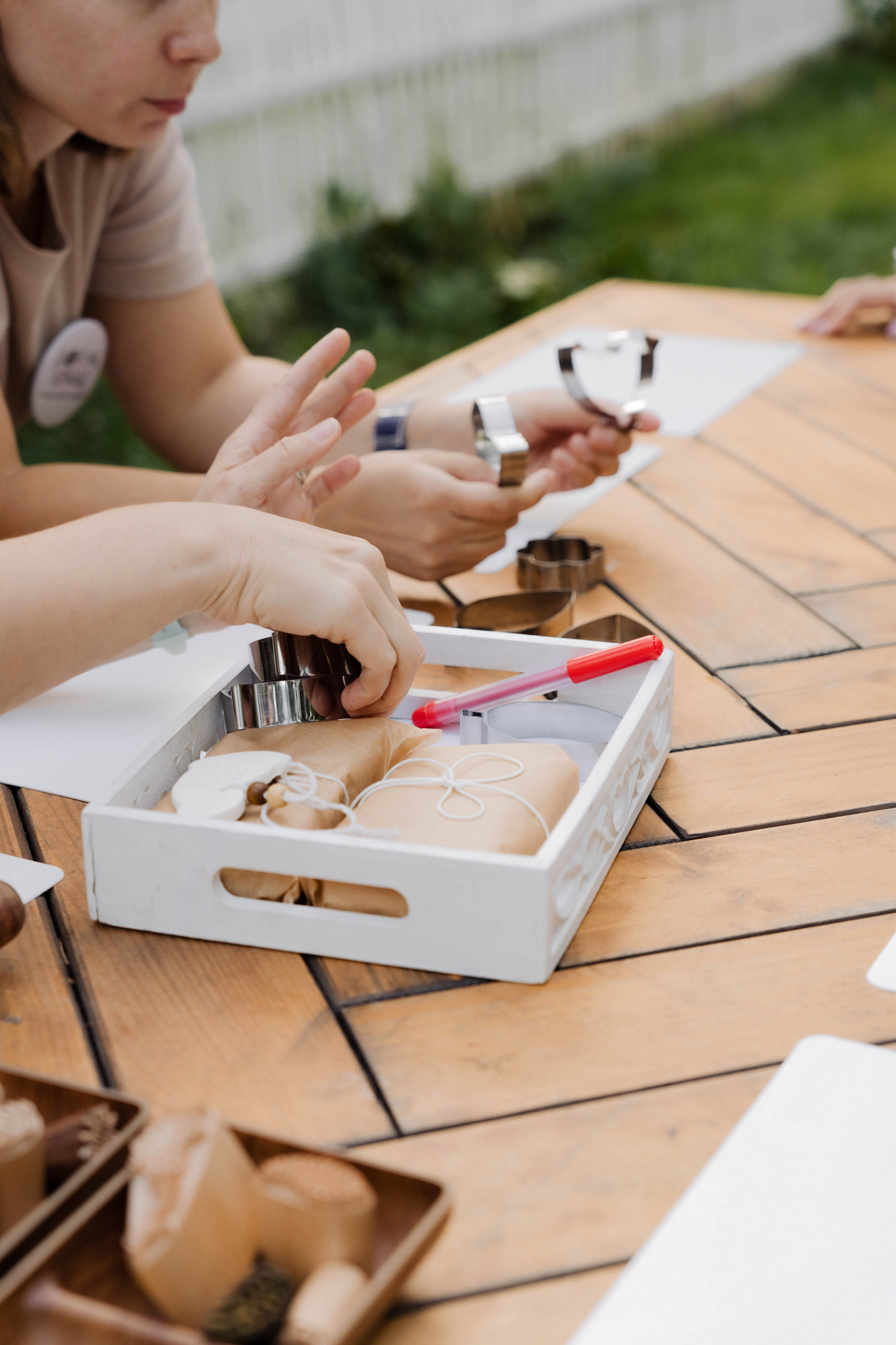 Встреча в «Робине» Переделкино. ФОТОГРАФ КСЕНИЯ СОСНОВСКАЯ