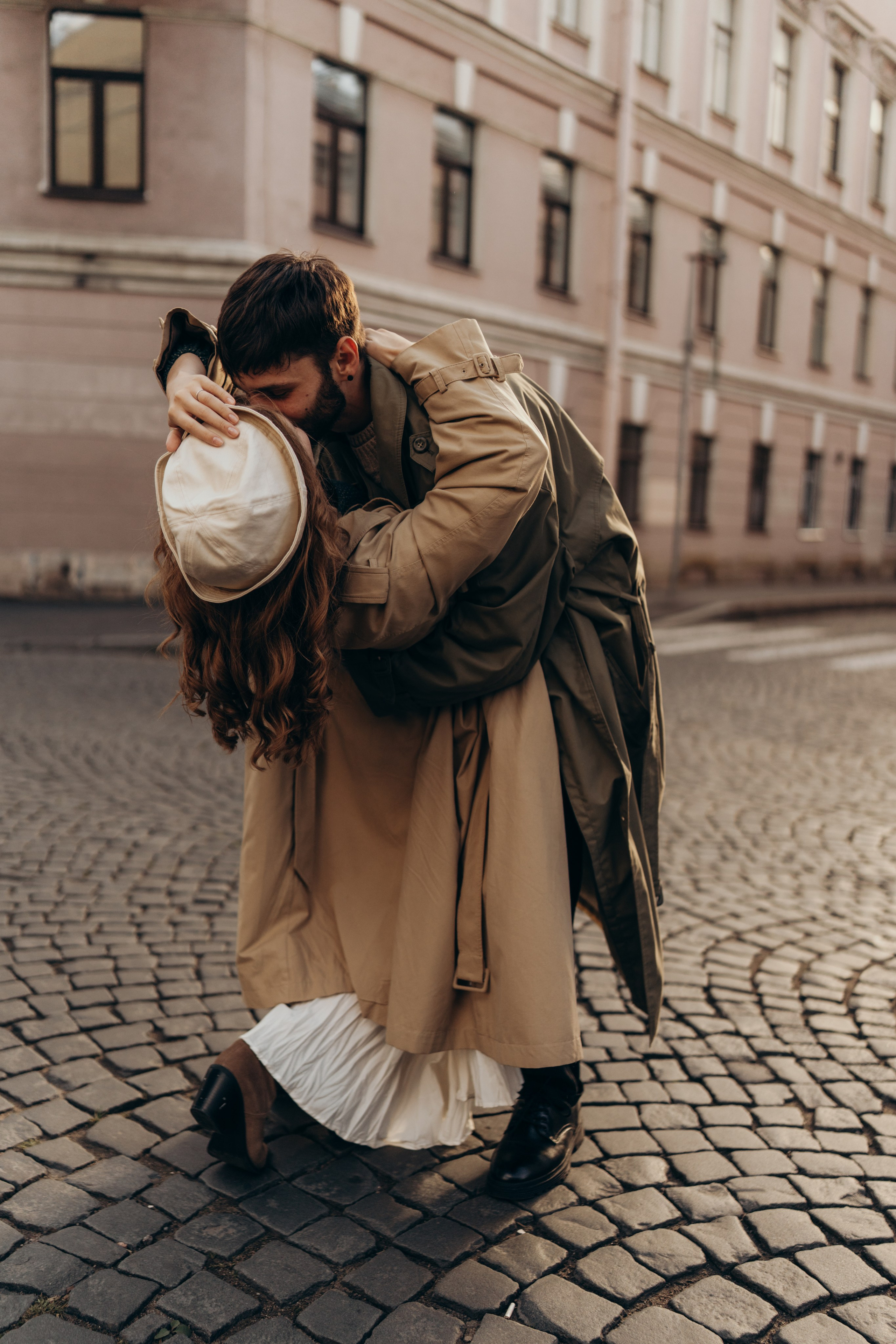 Евгений и Марина. Hmliber — фотограф и контент-креатор из Петербурга