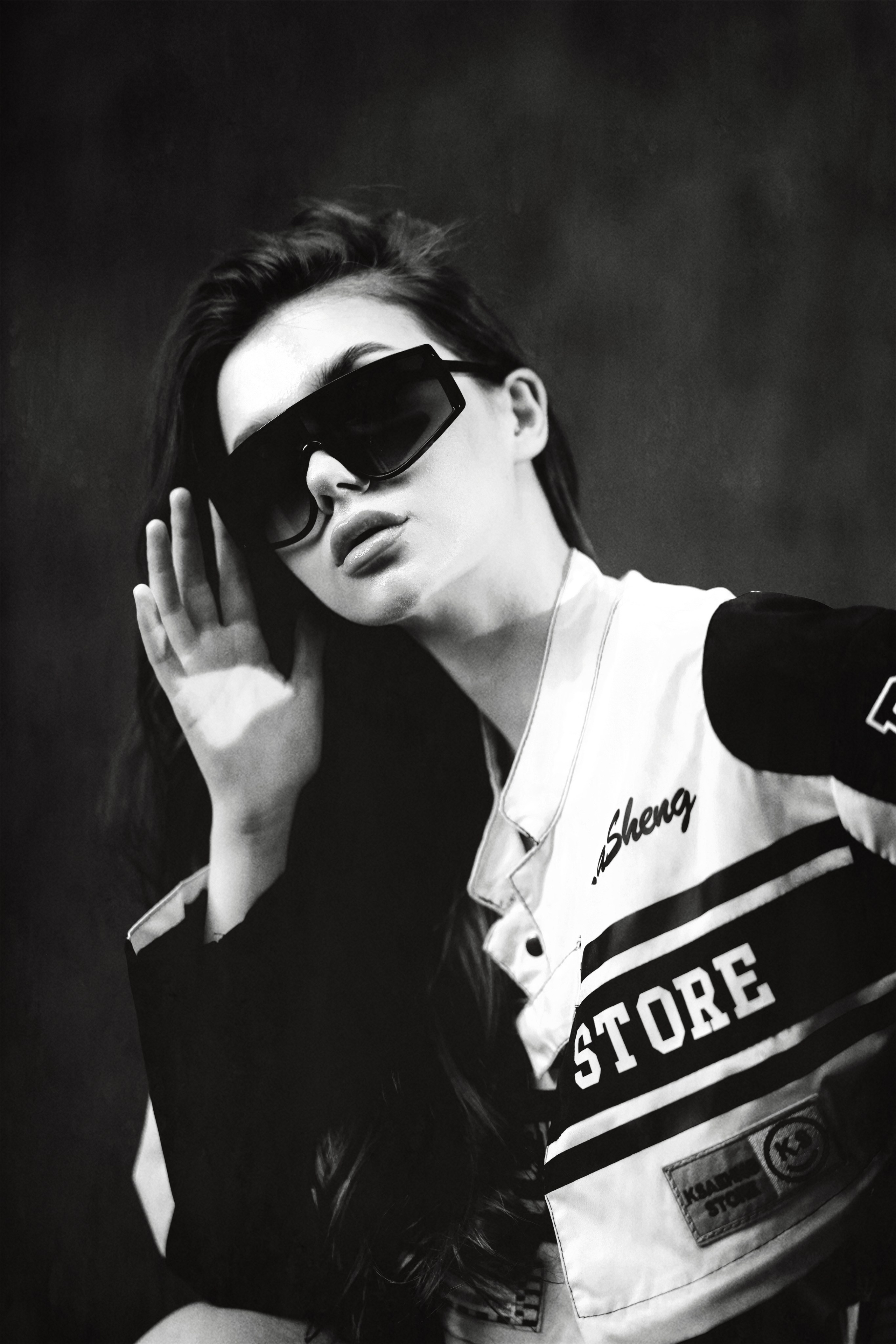 Кристина. Hmliber — фотограф и контент-креатор из Петербурга