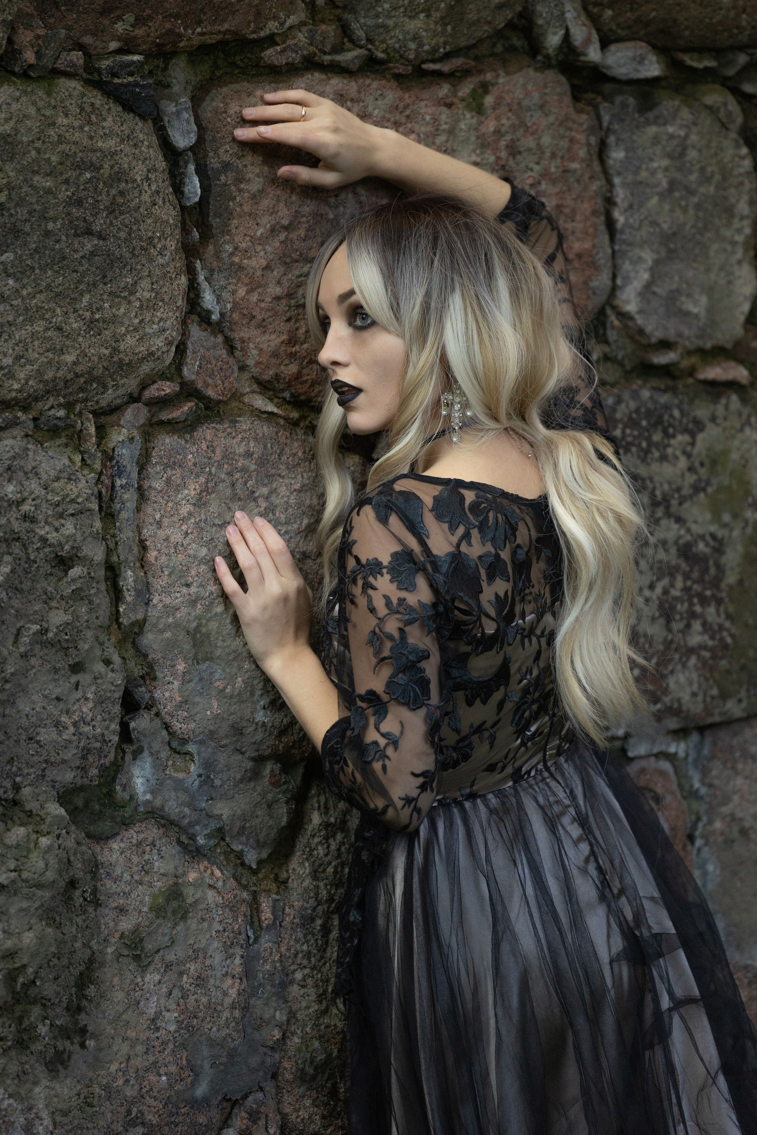 Проект Черная Луна, Хеллоуин. Главная