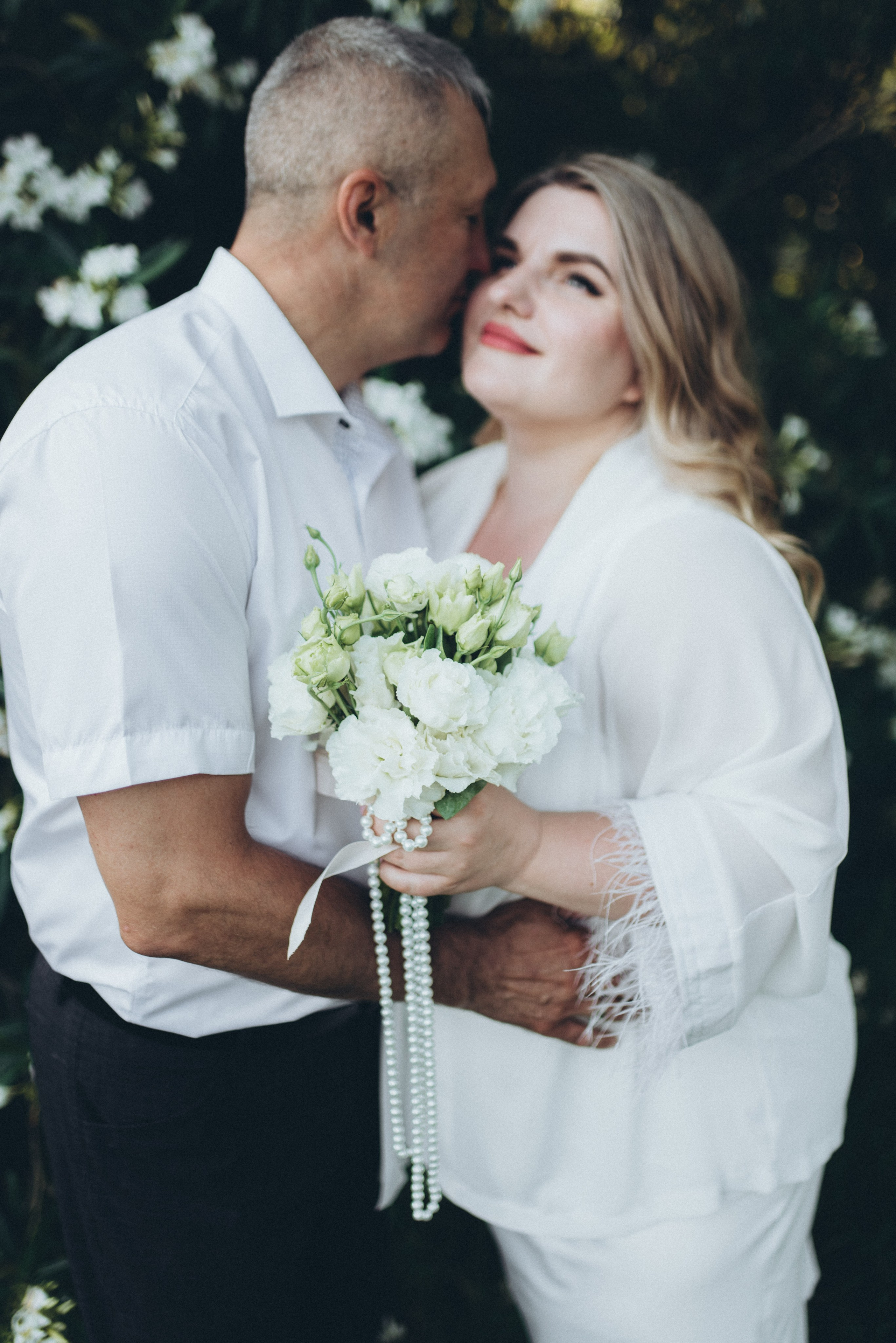 Свадебная фотосессия в морском порту Сочи на рассвете. Фотограф в Сочи — Маргарита Поганова