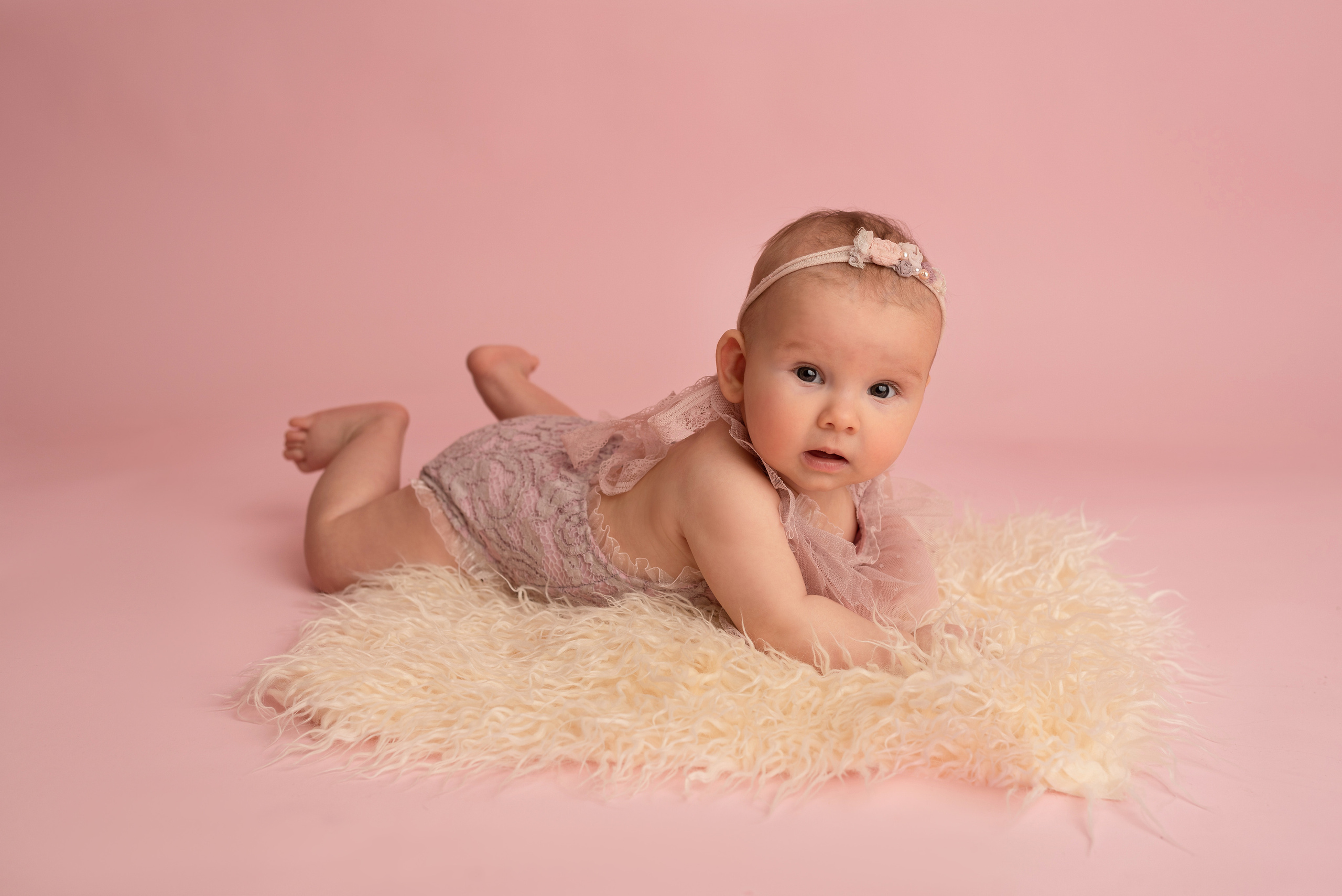 Babies. Photographer of newborns and children up to a year in Montenegro