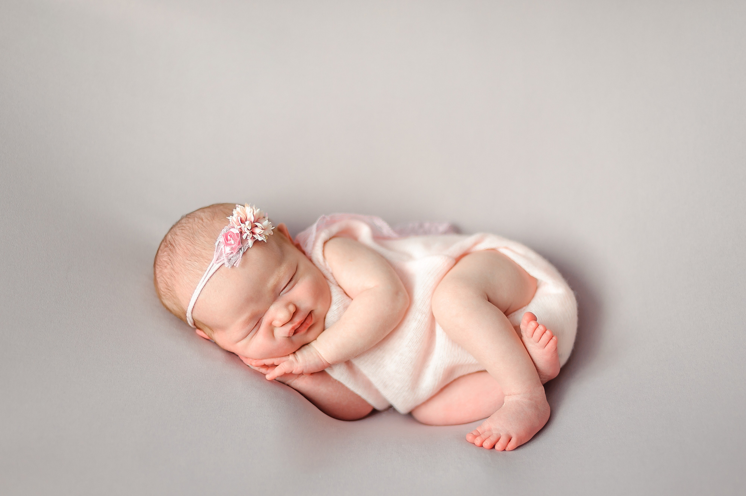 Амелия, 9 дней. Фотограф новорождённых в Йошкар-Оле Ильмира Сидоркина