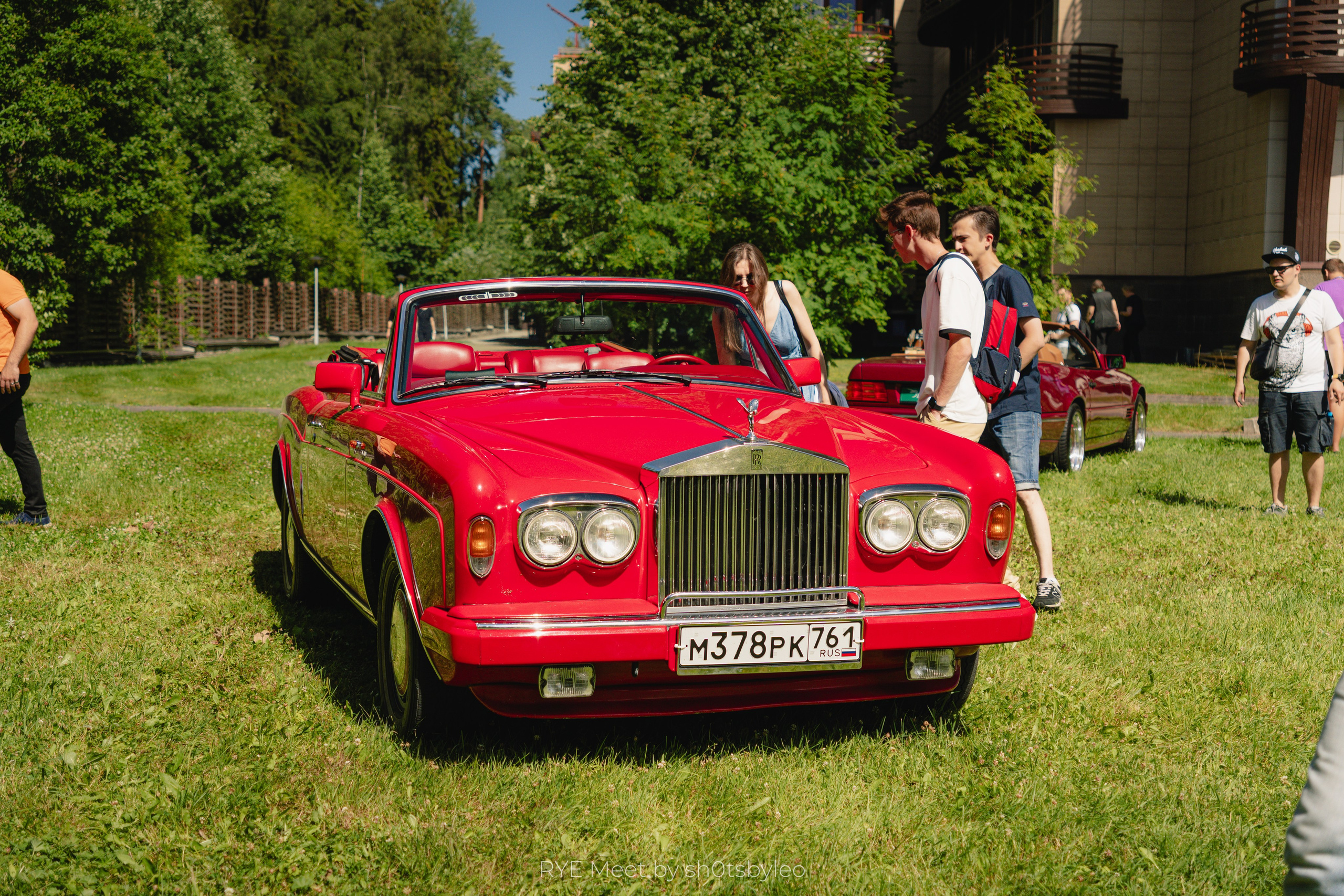 Масштабный летний фестиваль RYE Meet — встреча клуба любителей автомобилей старше 25-лет. Автомобильный фотограф Антон Цырулев