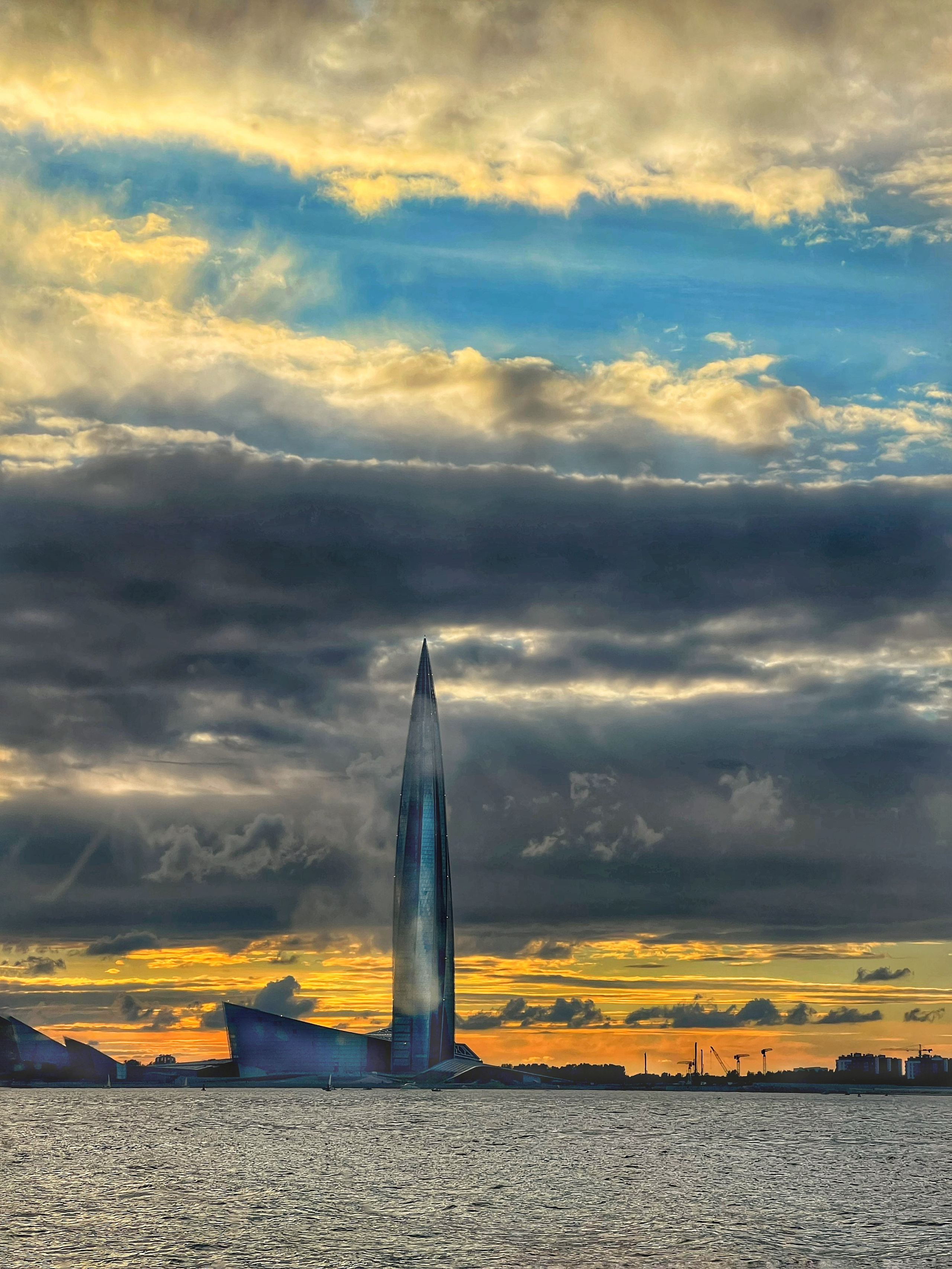 Снято на телефон. Фотография, ретушь, сканирование, восстановление старых фото, интерьерная съёмка, студия. Данилов Александр, Москва