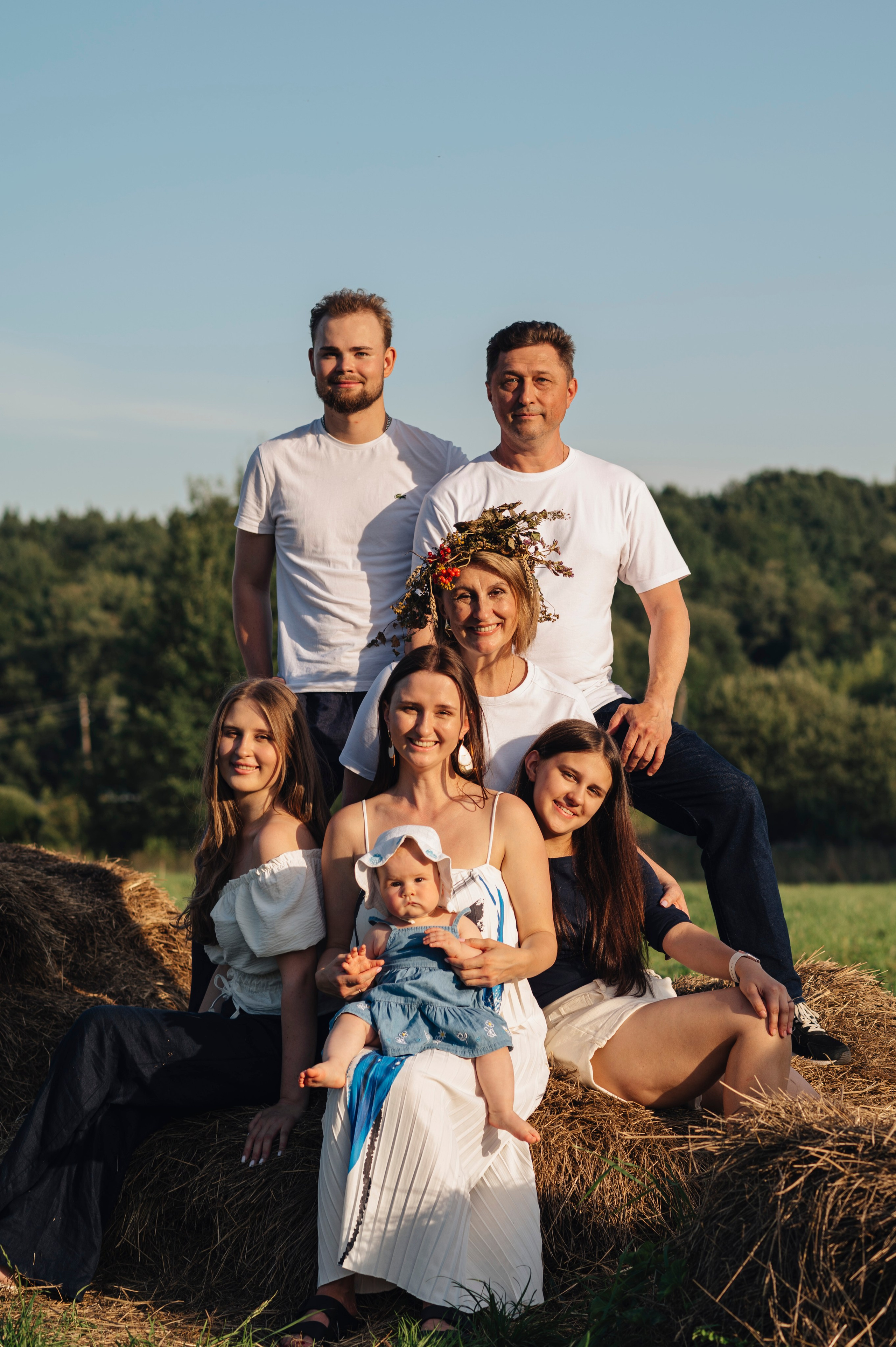 Семейная фотосессия в поле