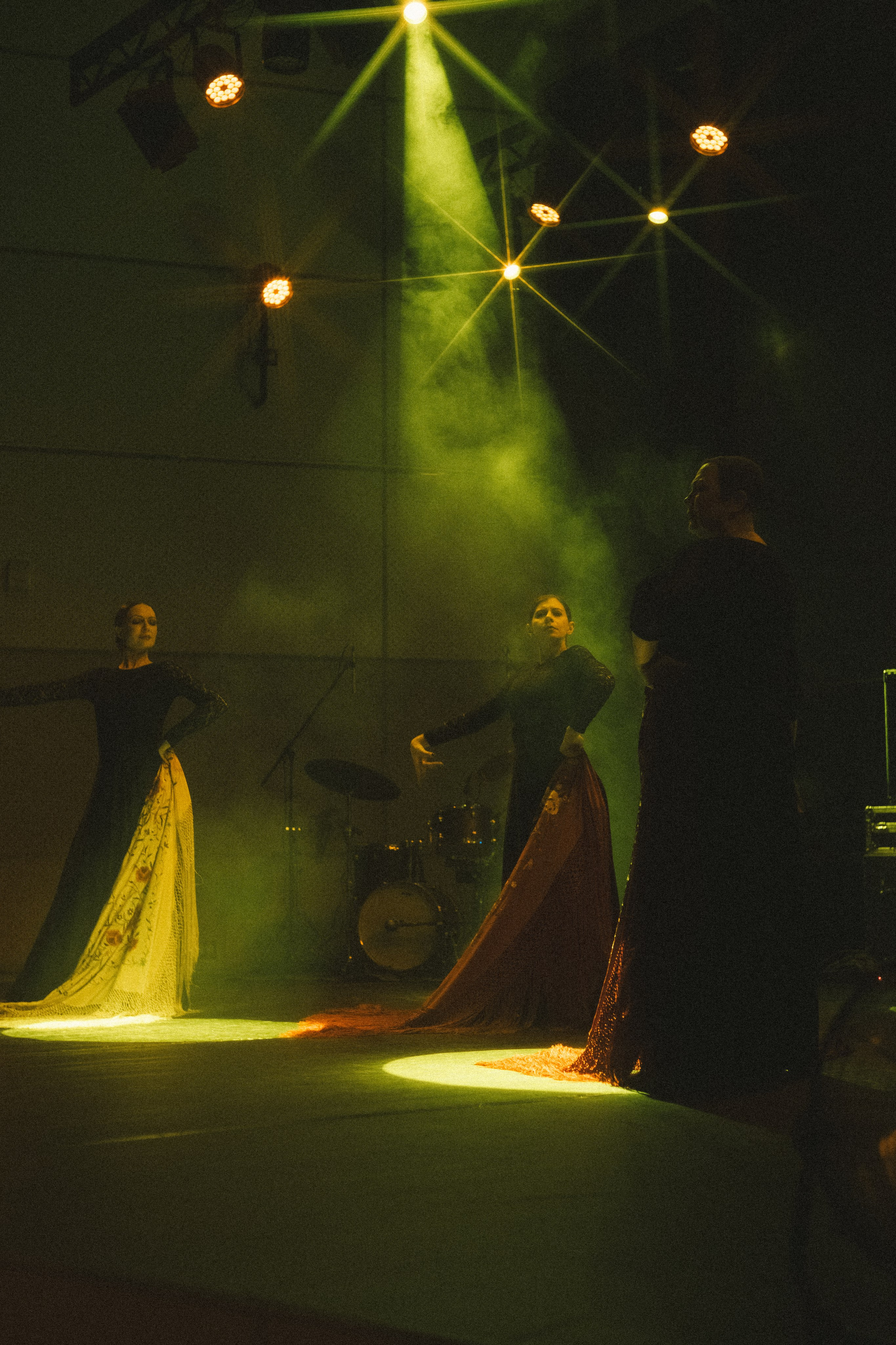 Спектакль «Mujeres» («Женщины»), студия фламенко Tierra del Sol. Анна Демидова — фотография для жизни и бизнеса в Абакане