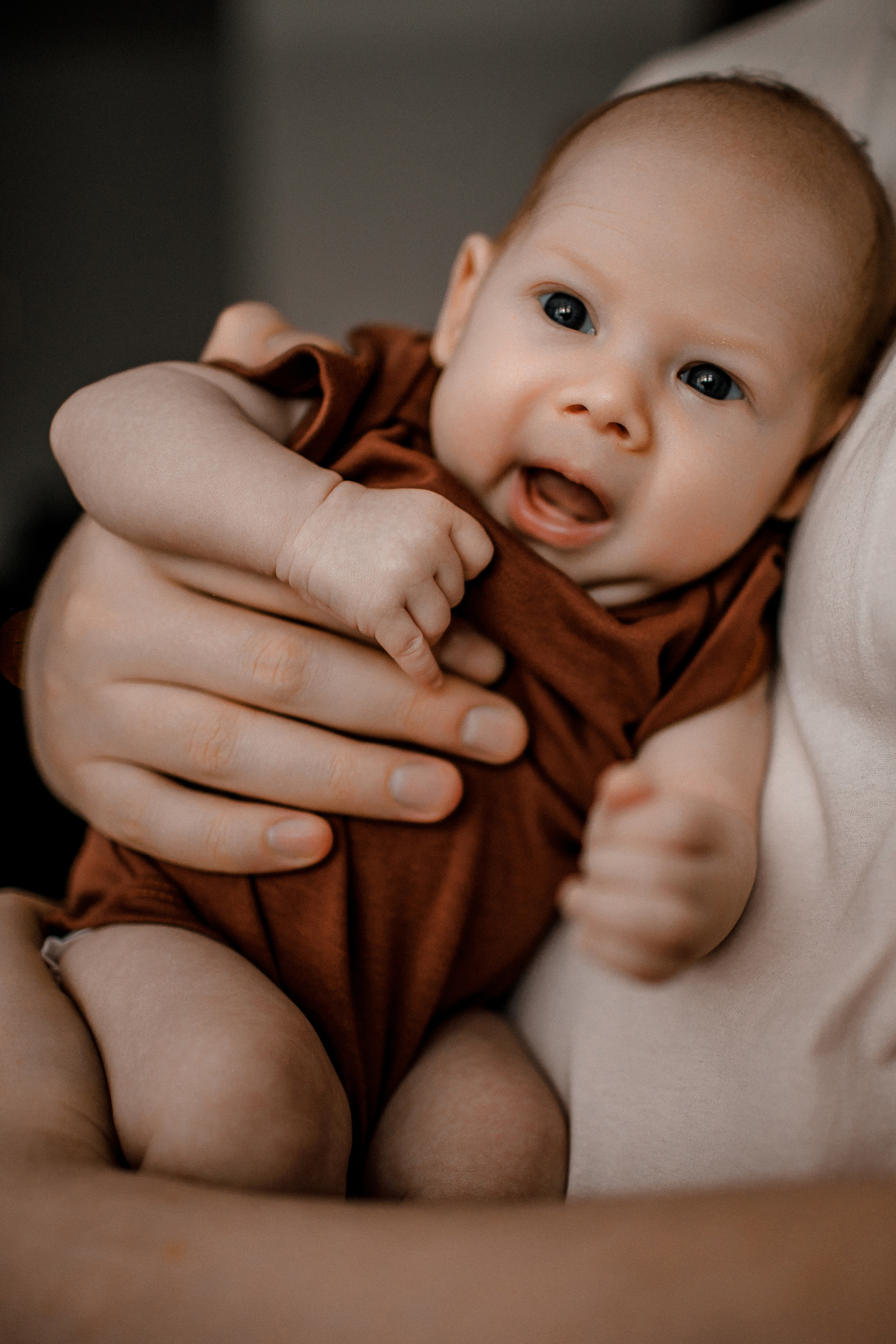 Фотосессия новорожденного дома Москва