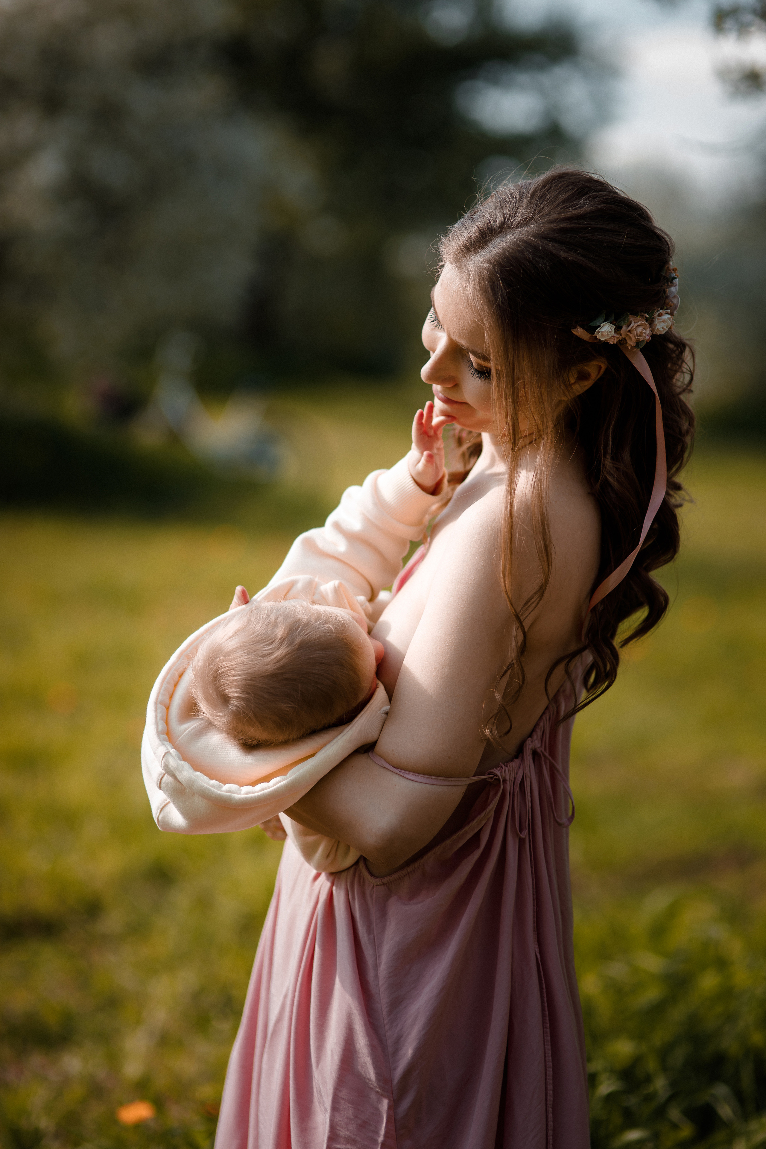 «Мадонна» в цветущих садах