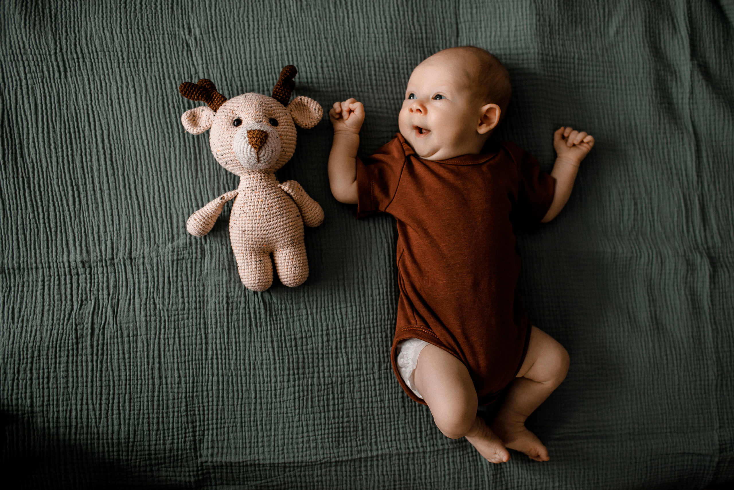 Фотосессия новорожденного дома Москва